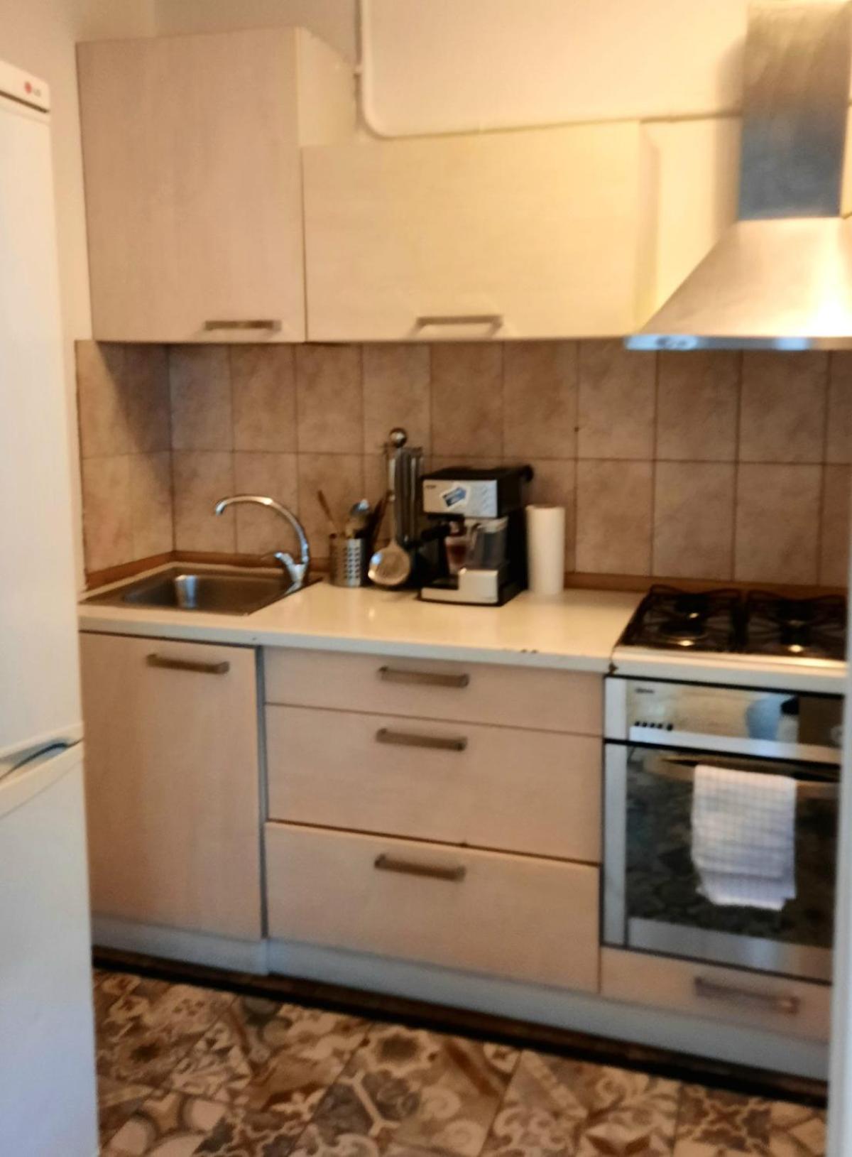 Cozy 2-Bedroom flat with Terrace & Parking by Alfa