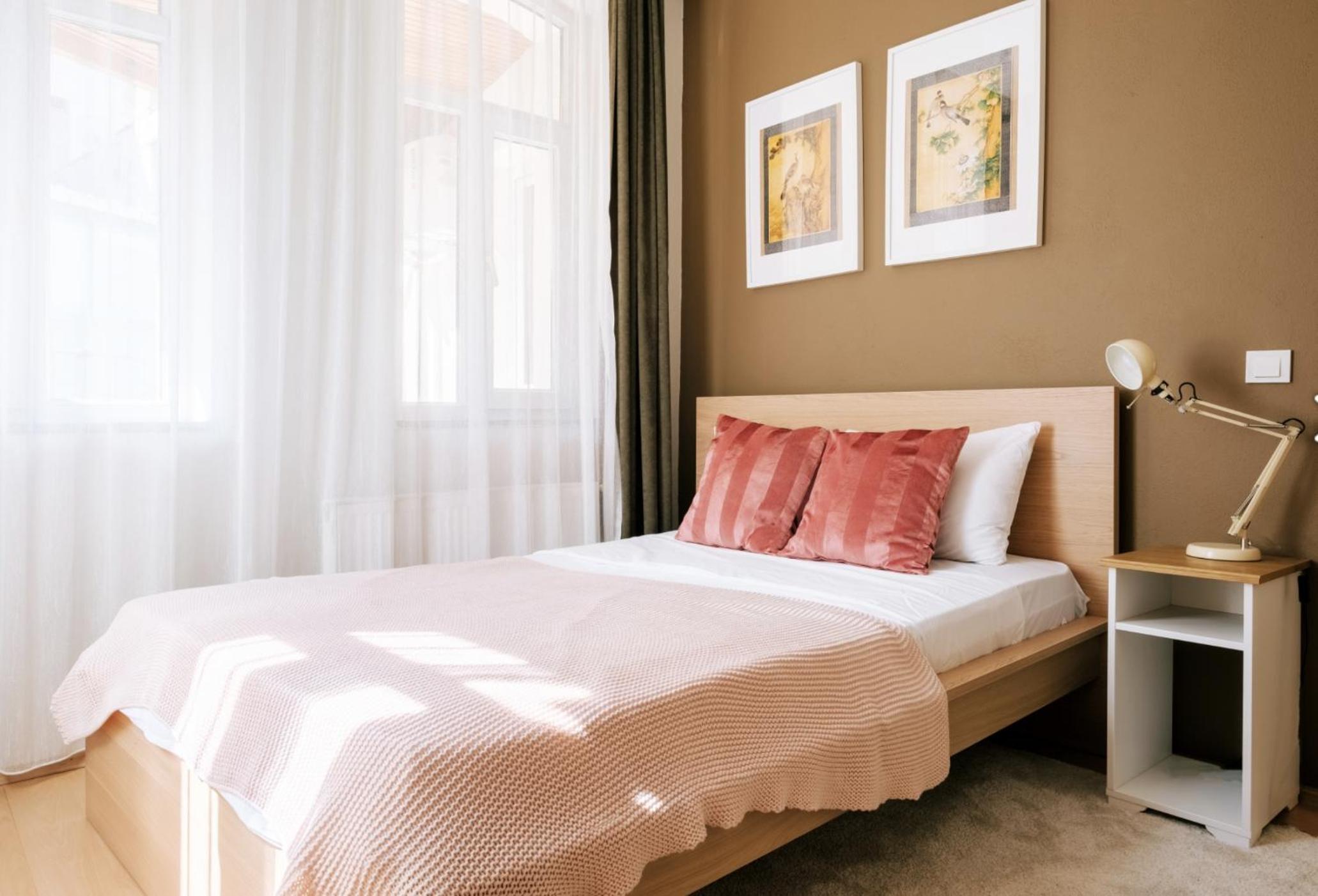 Upscale Apartments w Balcony - Near Istiklal