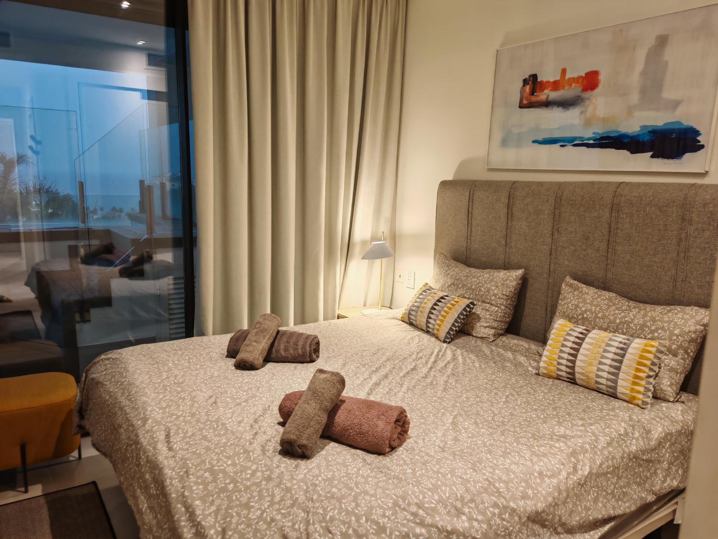 Luxury apartment with sea view and private pool at Santa Barbara Heights