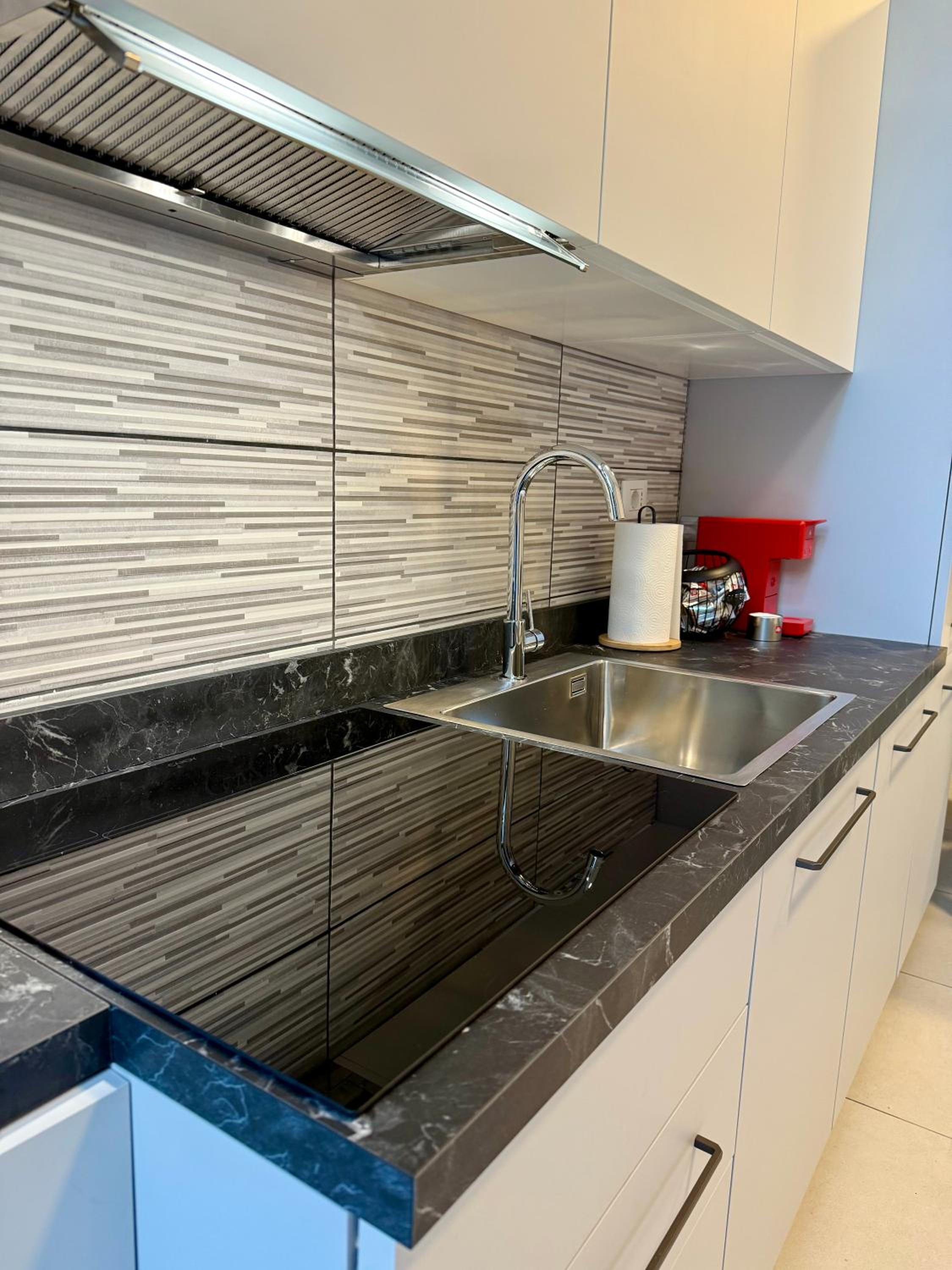 LR Deluxe Apartments - Sismondi 44