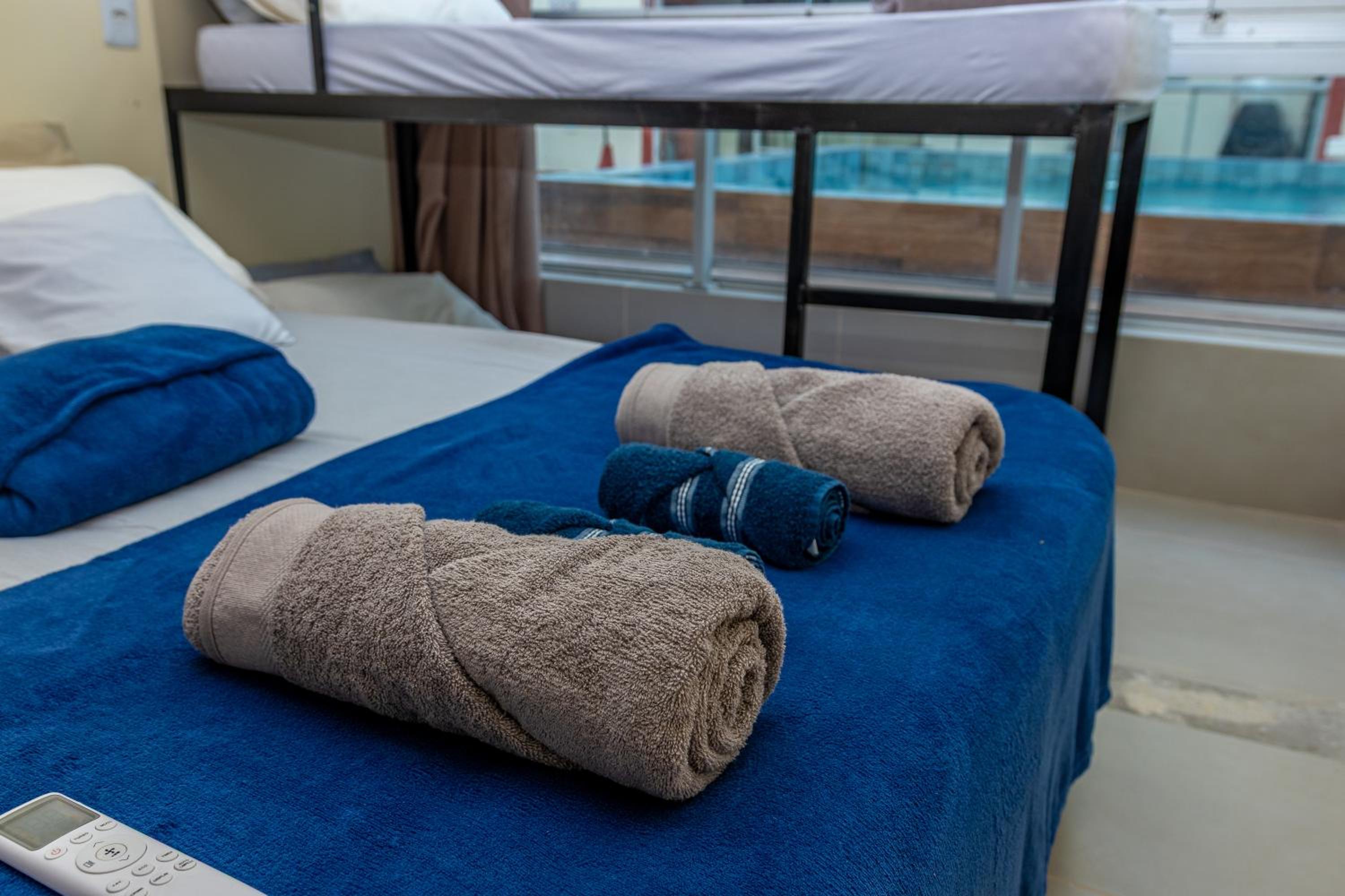 Apartamento c/ 2 quartos a 400m Praia do Atalaia