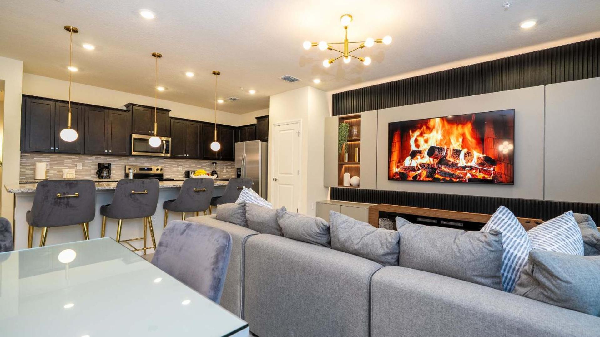 Upstay Family Fun 5BR Retreat w Pool & Games Room