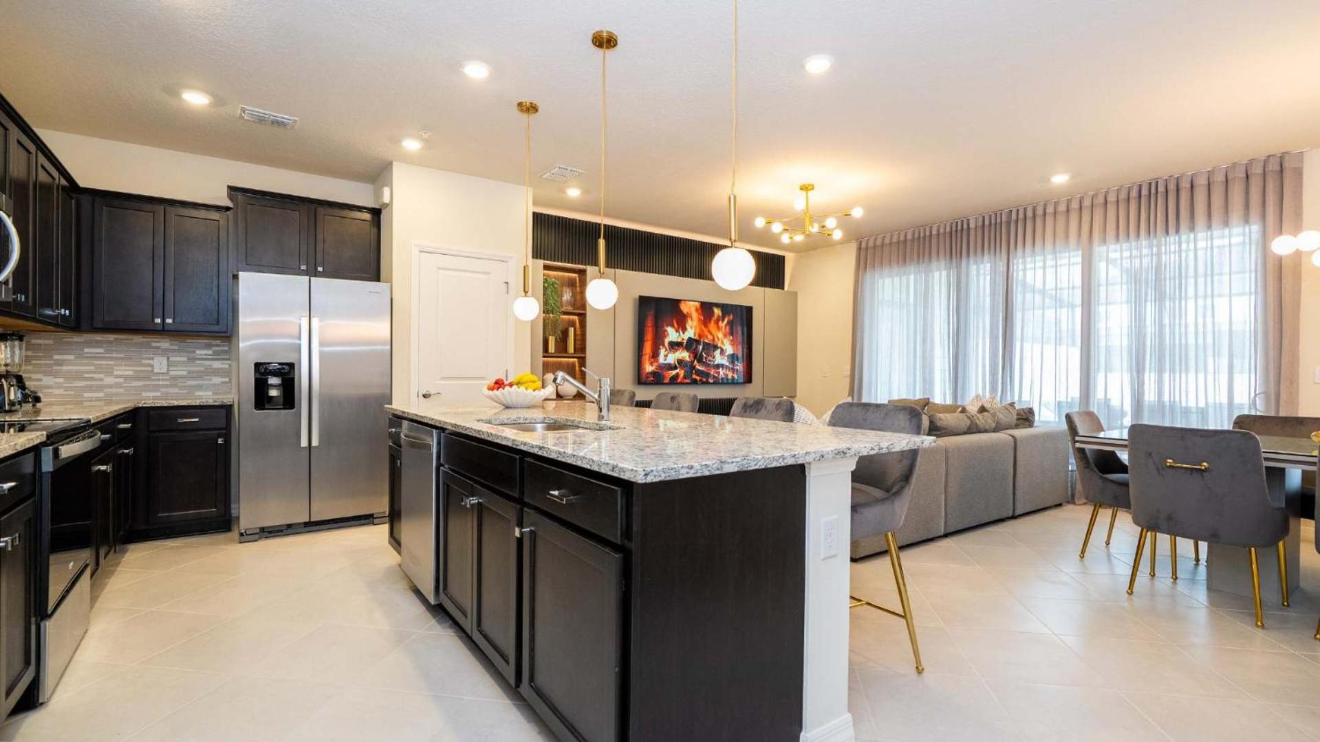 Upstay Family Fun 5BR Retreat w Pool & Games Room