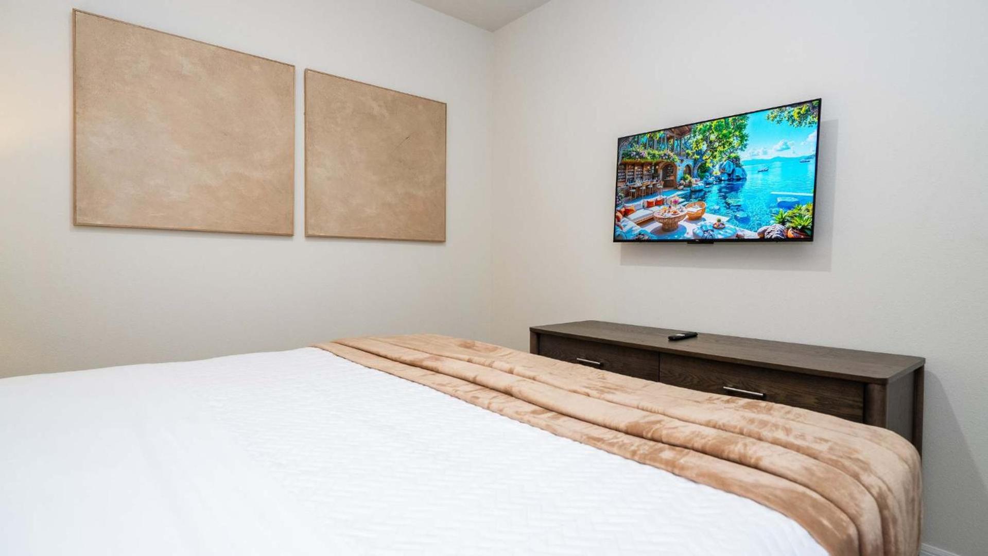 Upstay Family Fun 5BR Retreat w Pool & Games Room