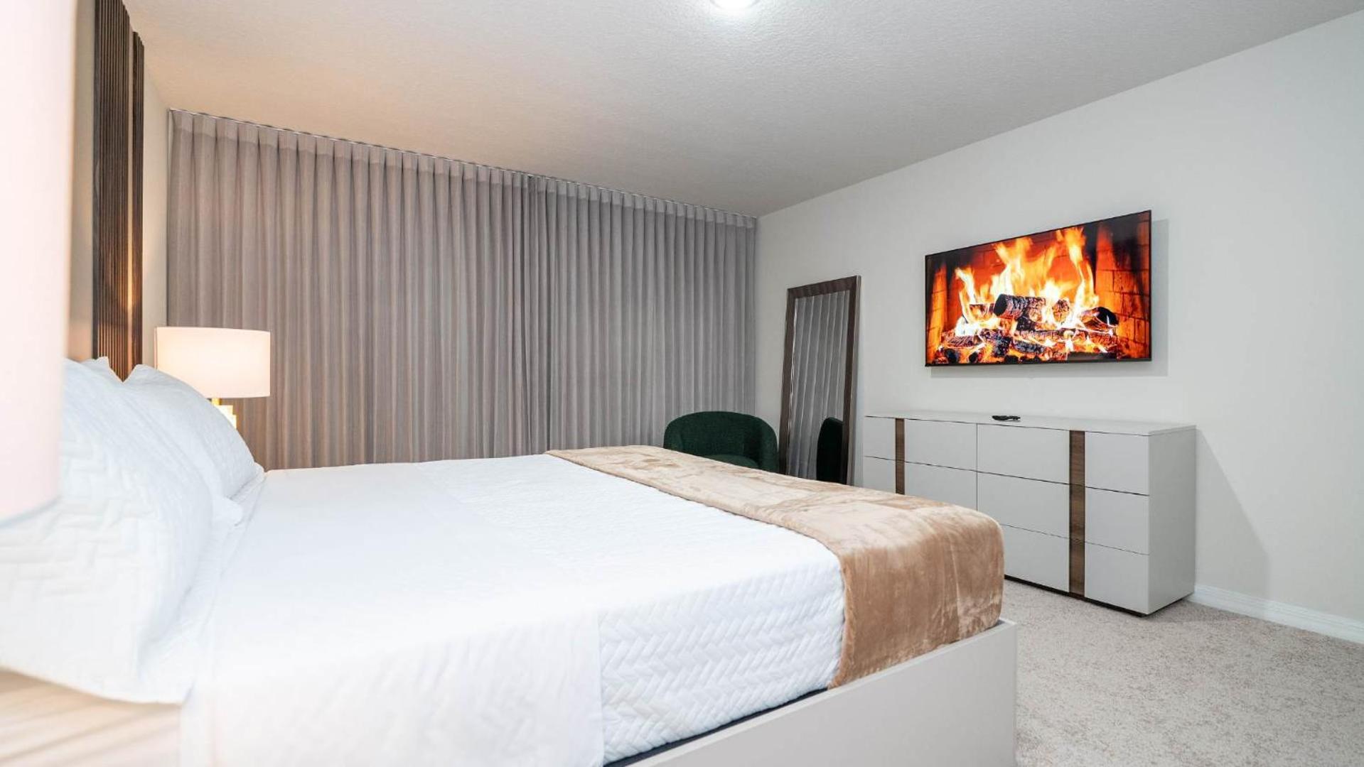 Upstay Family Fun 5BR Retreat w Pool & Games Room