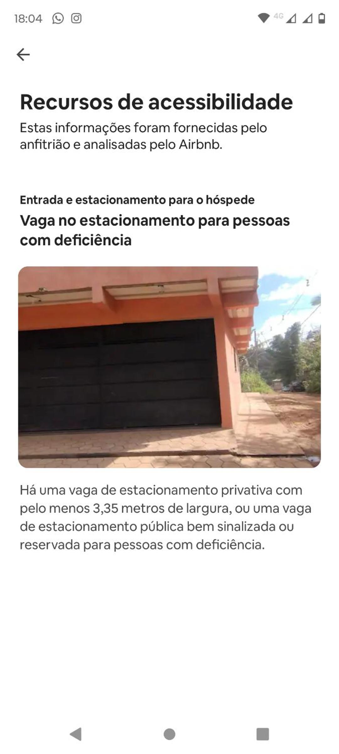 Casa moderna em meio a natureza