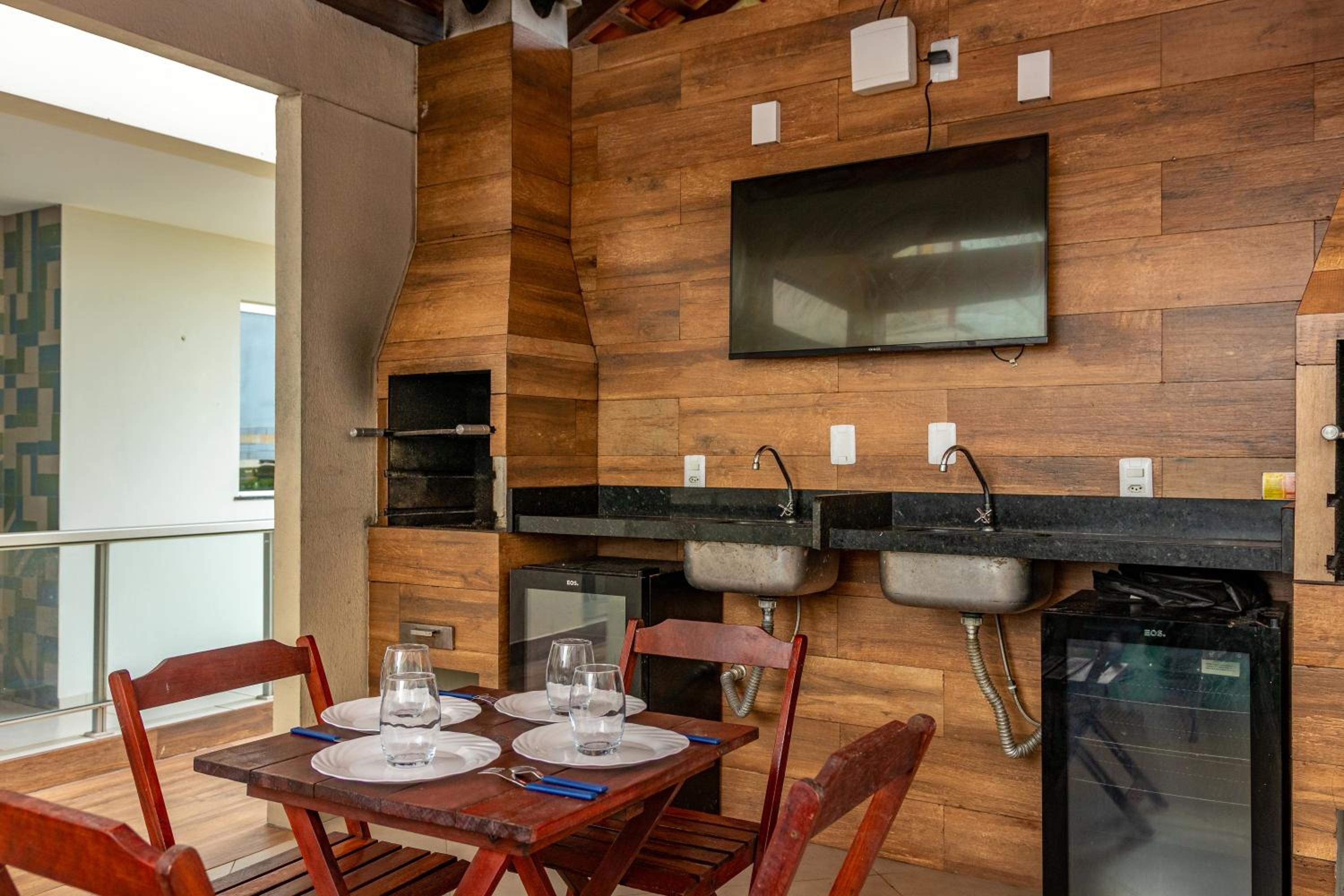 Apartamento c/ 2 quartos a 400m Praia do Atalaia