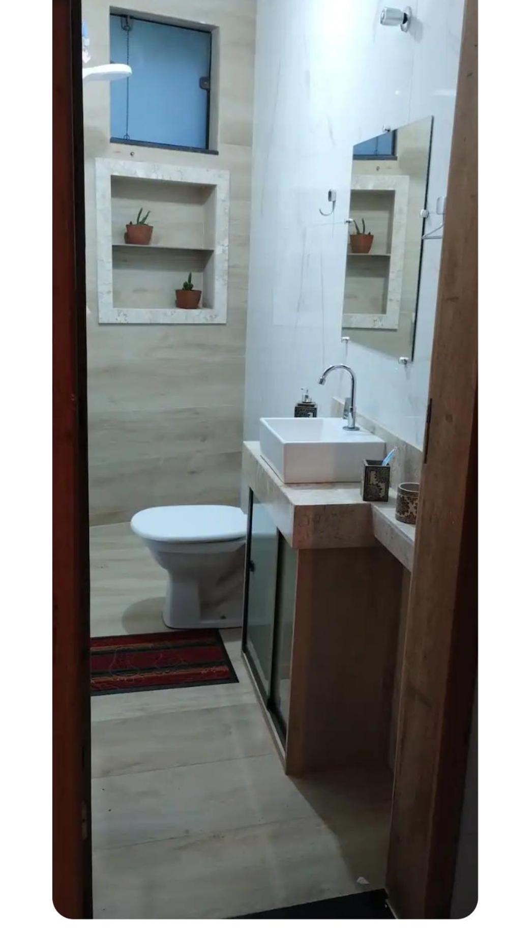 Casa moderna em meio a natureza