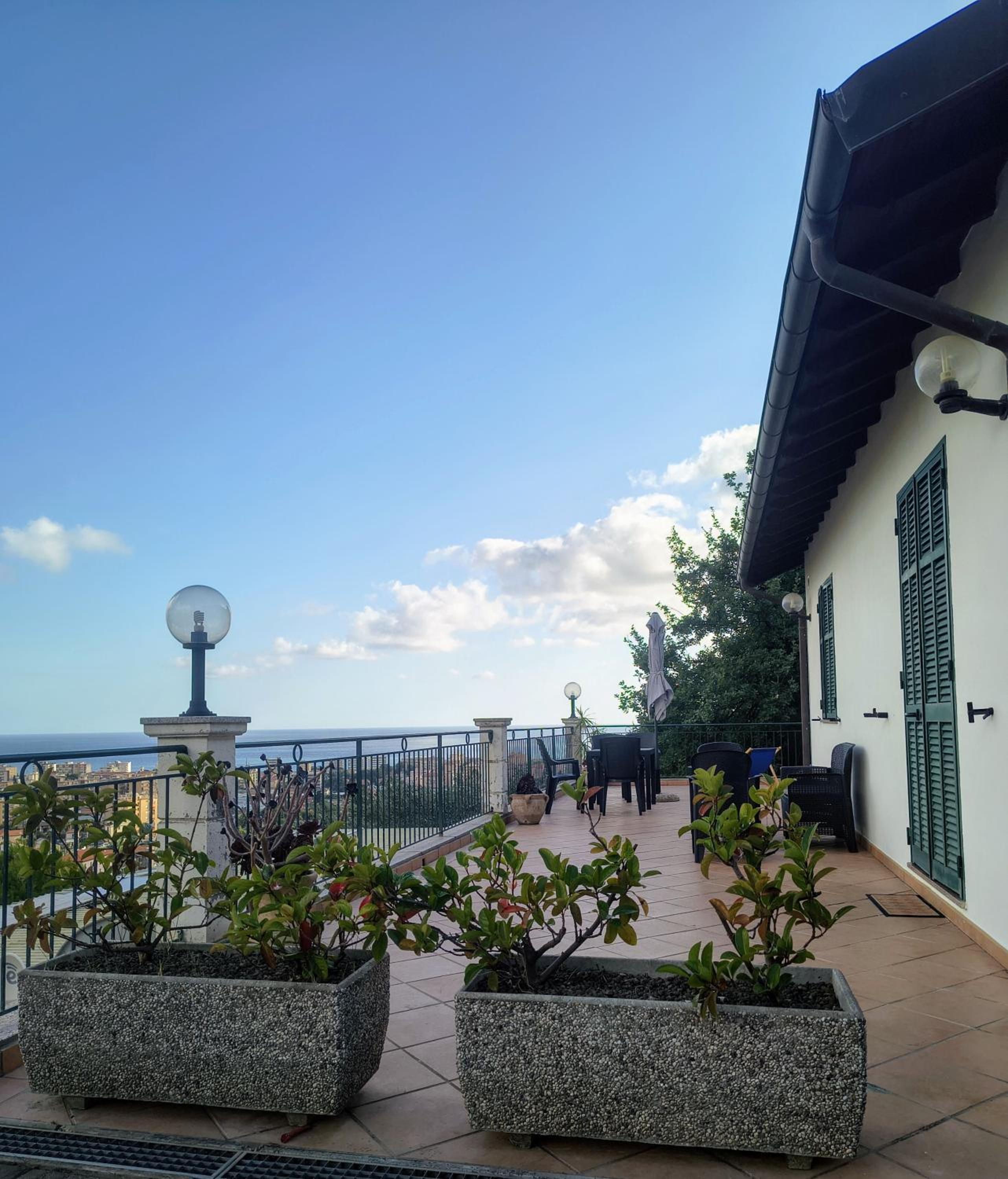 Casa indipendente Roque Vista al mar con parking gratuito