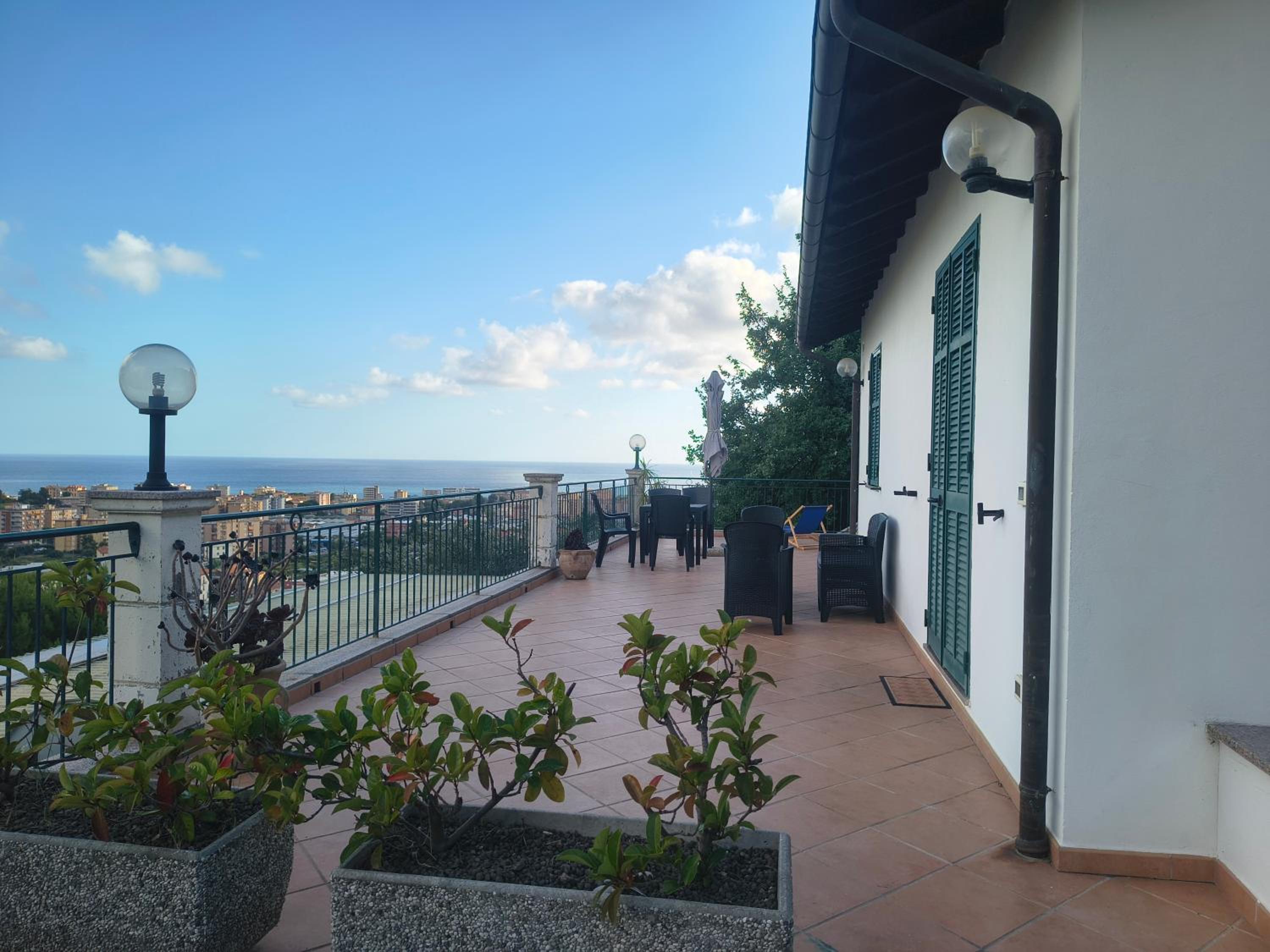 Casa indipendente Roque Vista al mar con parking gratuito