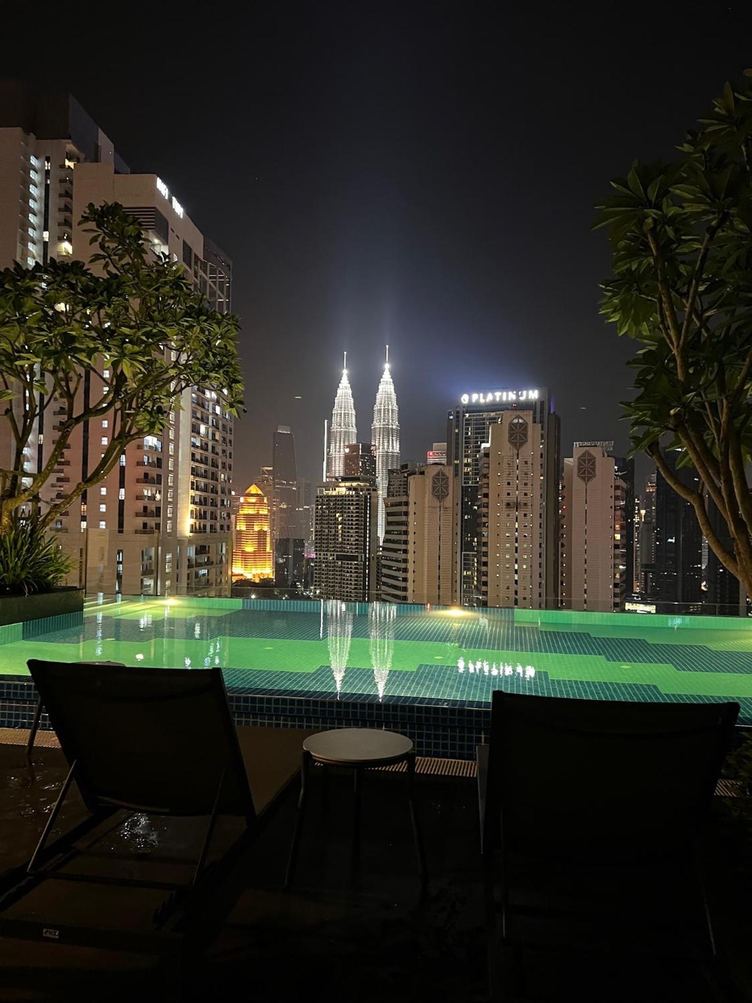 MAJESTIC RESlDENCE KLCC