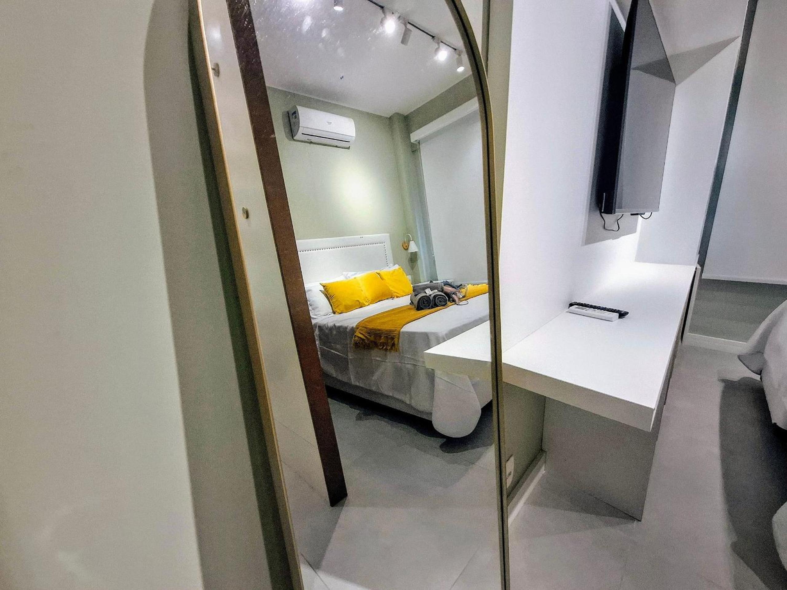 Design, Coziness and 4 guests at Leblon