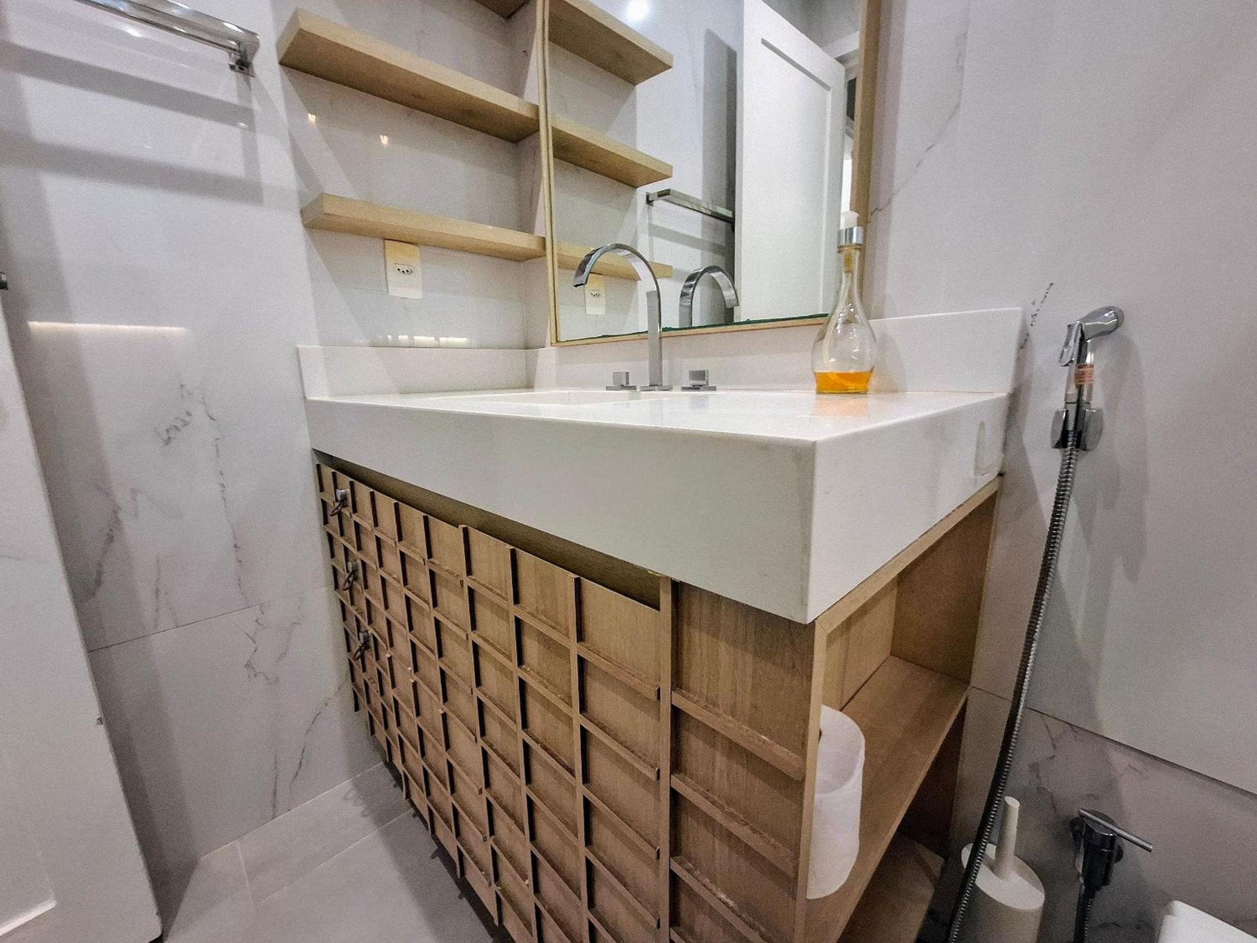 Design, Coziness and 4 guests at Leblon