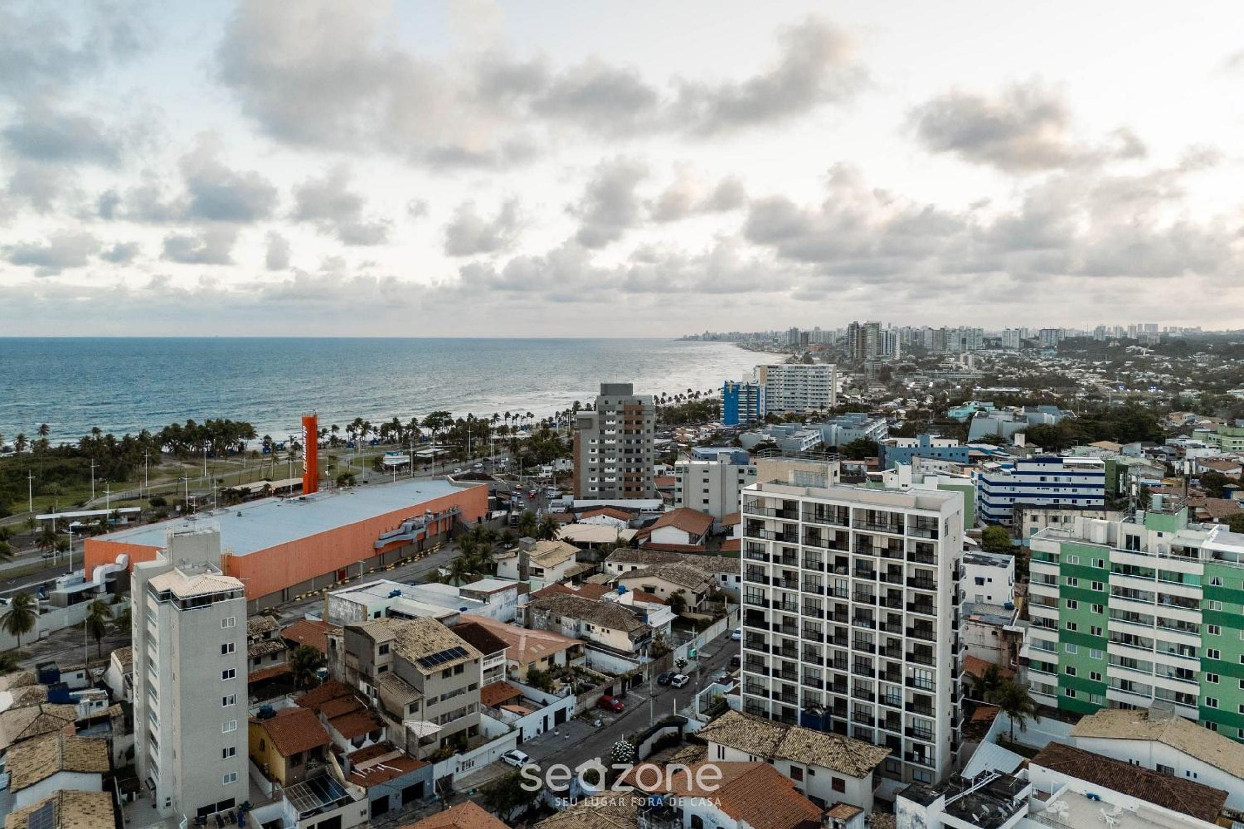 ONE - Studios in Piatã, 230m from the Beach