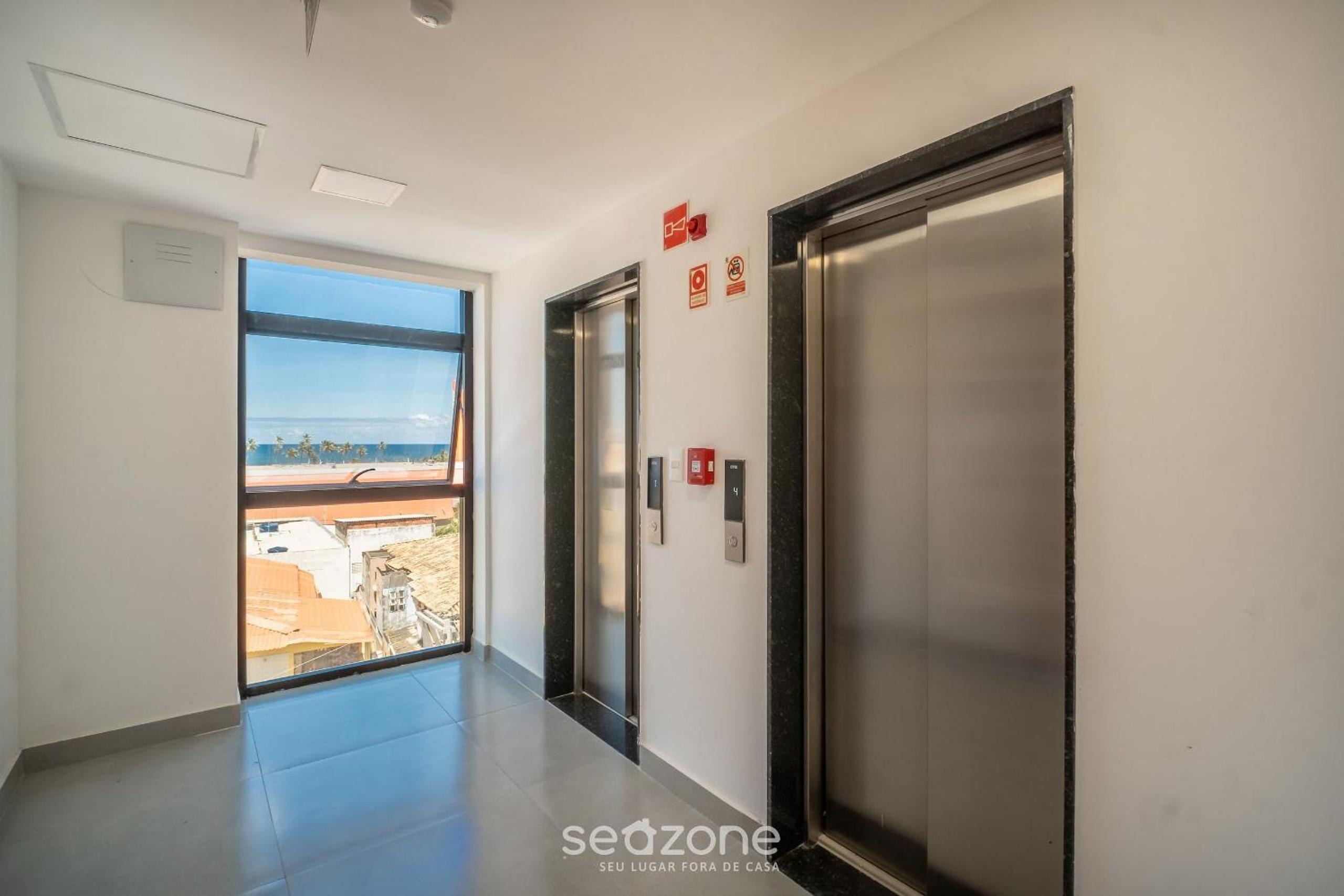 ONE - Studios in Piatã, 230m from the Beach