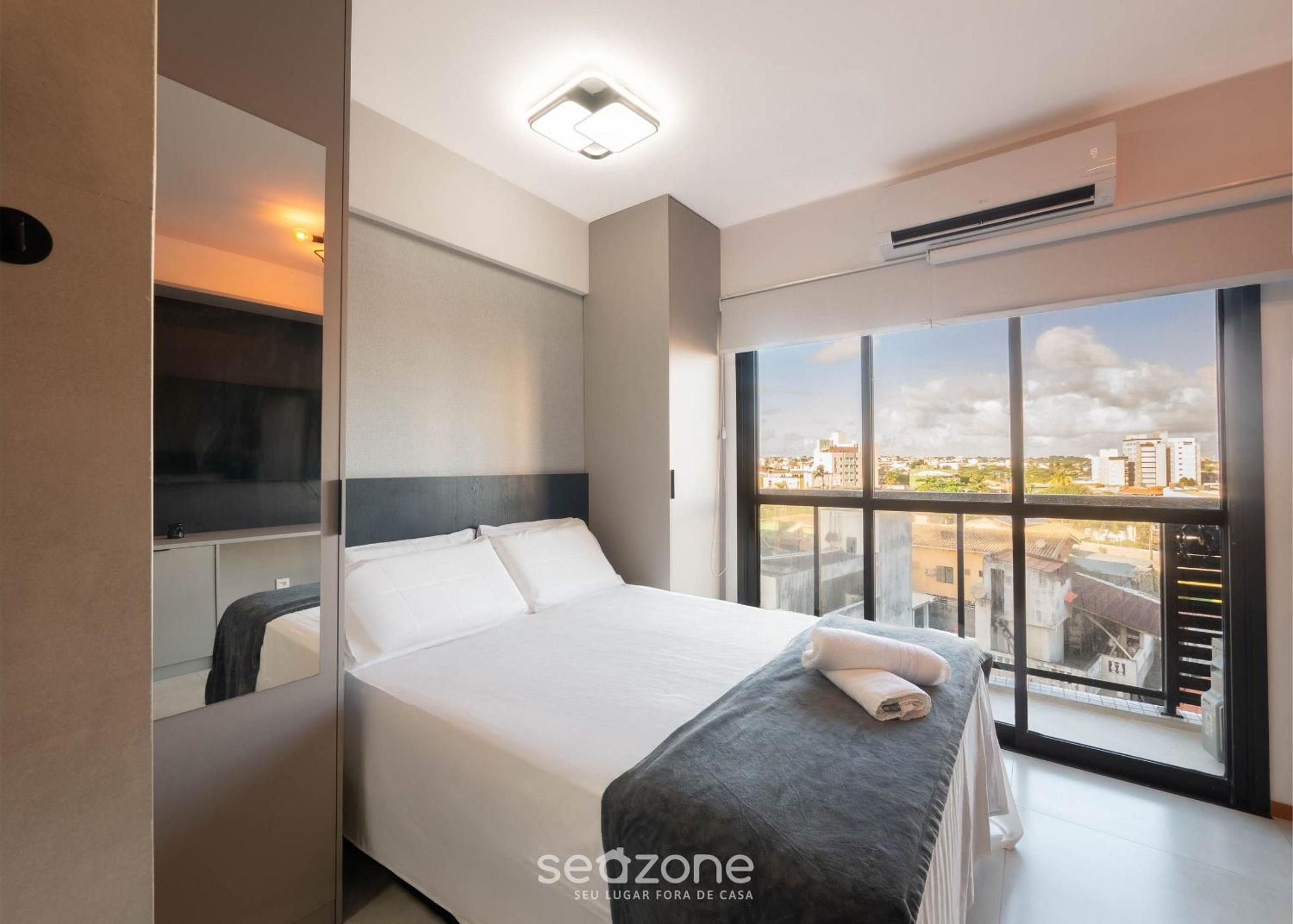 ONE - Studios in Piatã, 230m from the Beach