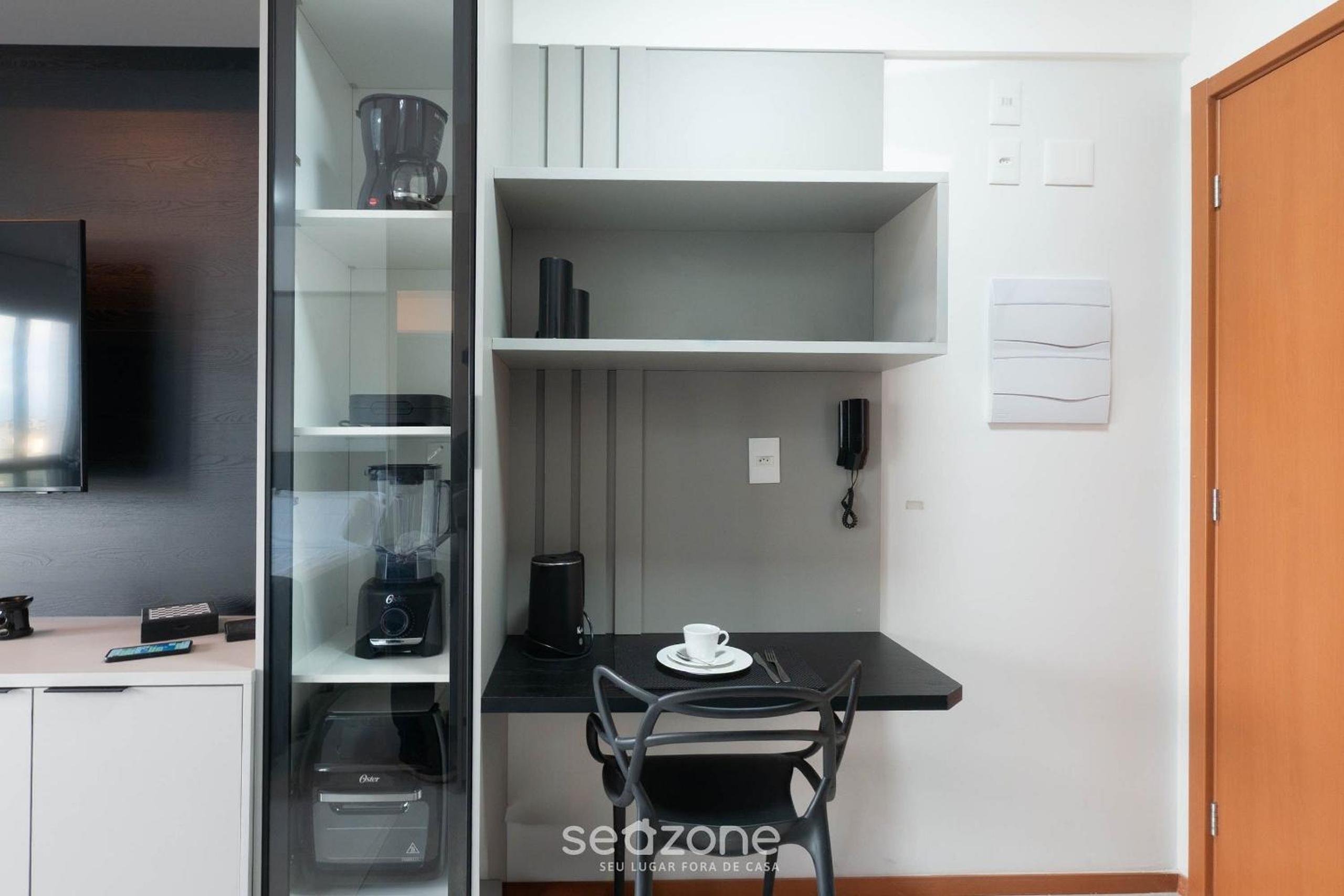 ONE - Studios in Piatã, 230m from the Beach