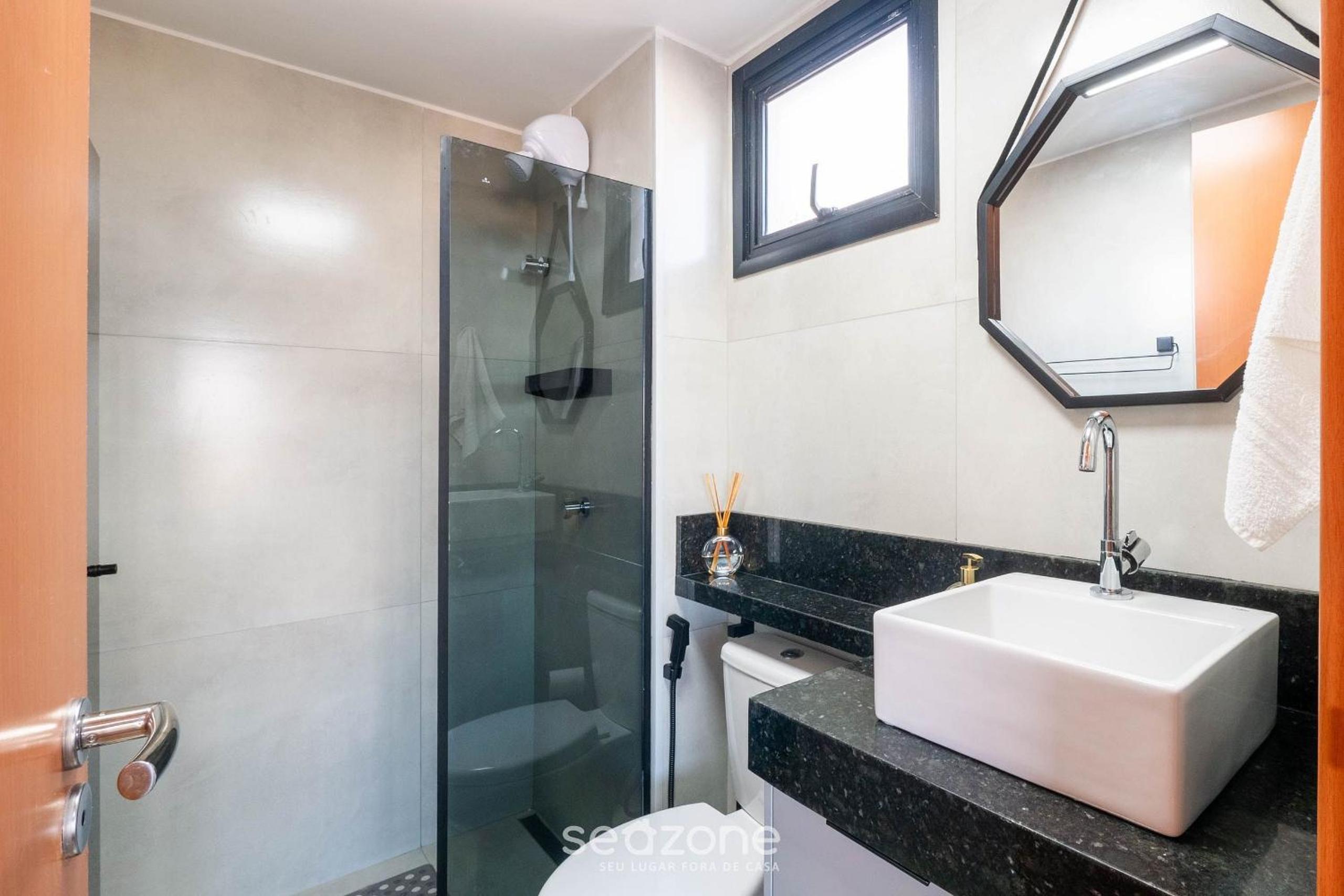 ONE - Studios in Piatã, 230m from the Beach