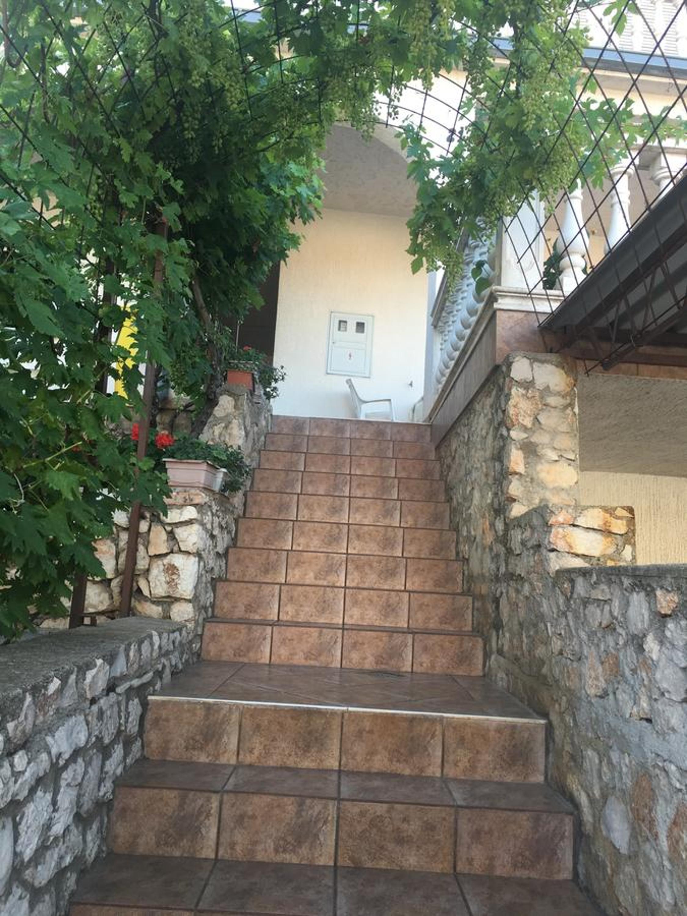 Photo 38