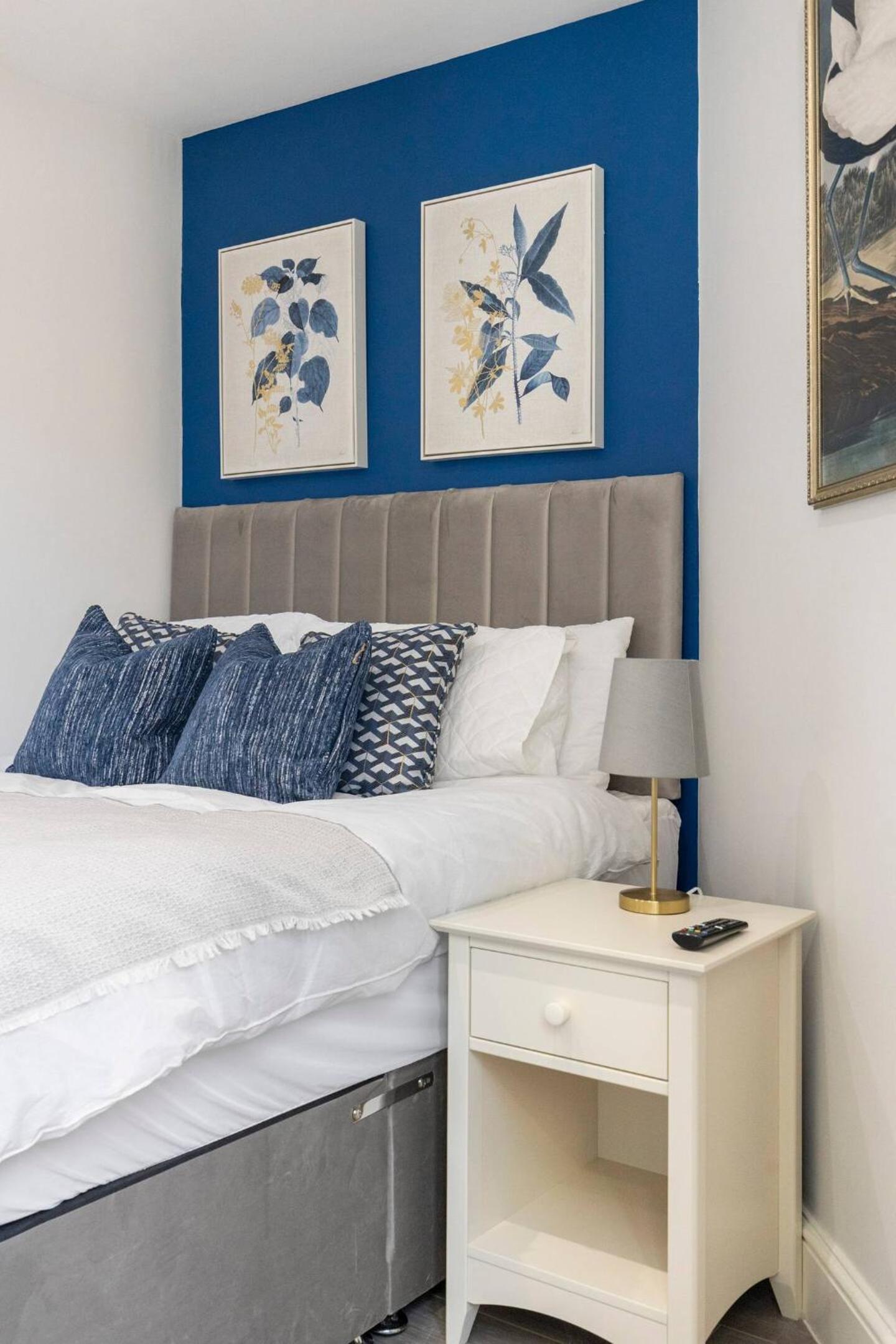 Perfect Flat Next To Highgate Station