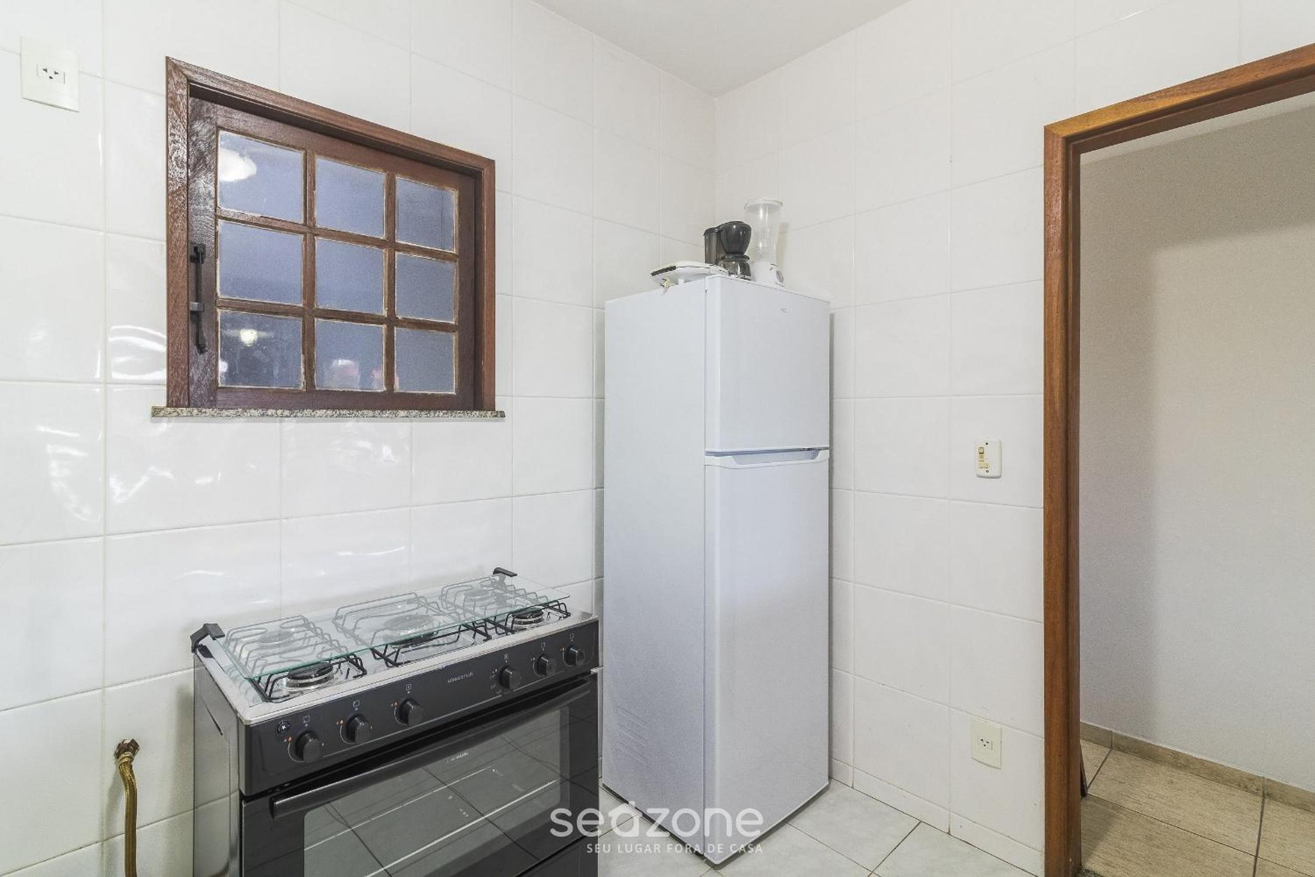 4BR House in Condo w/ Pool NAT0202