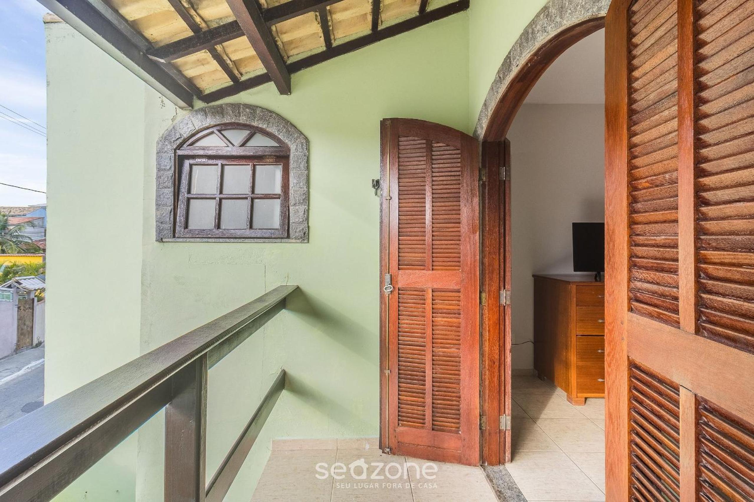 4BR House in Condo w/ Pool NAT0202