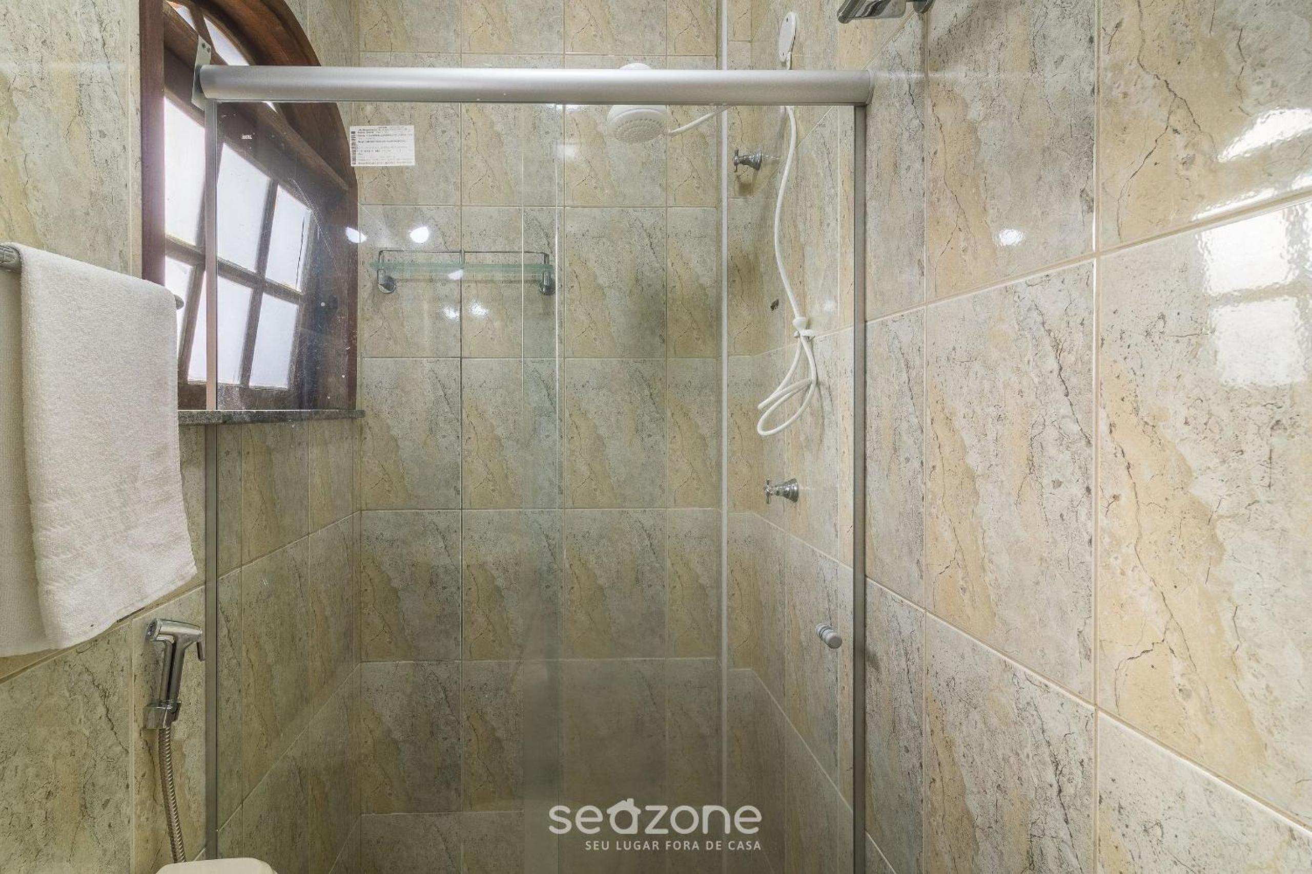 4BR House in Condo w/ Pool NAT0202