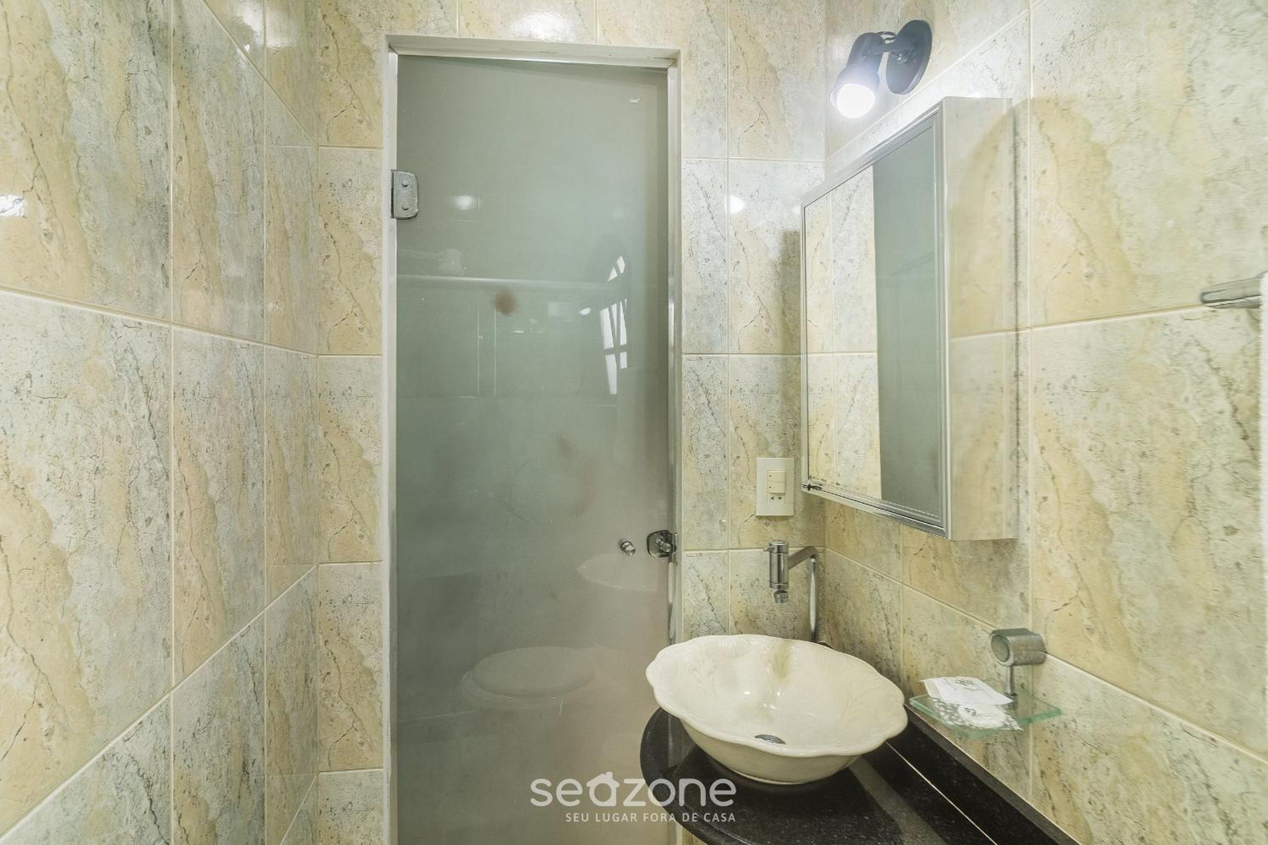 4BR House in Condo w/ Pool NAT0202