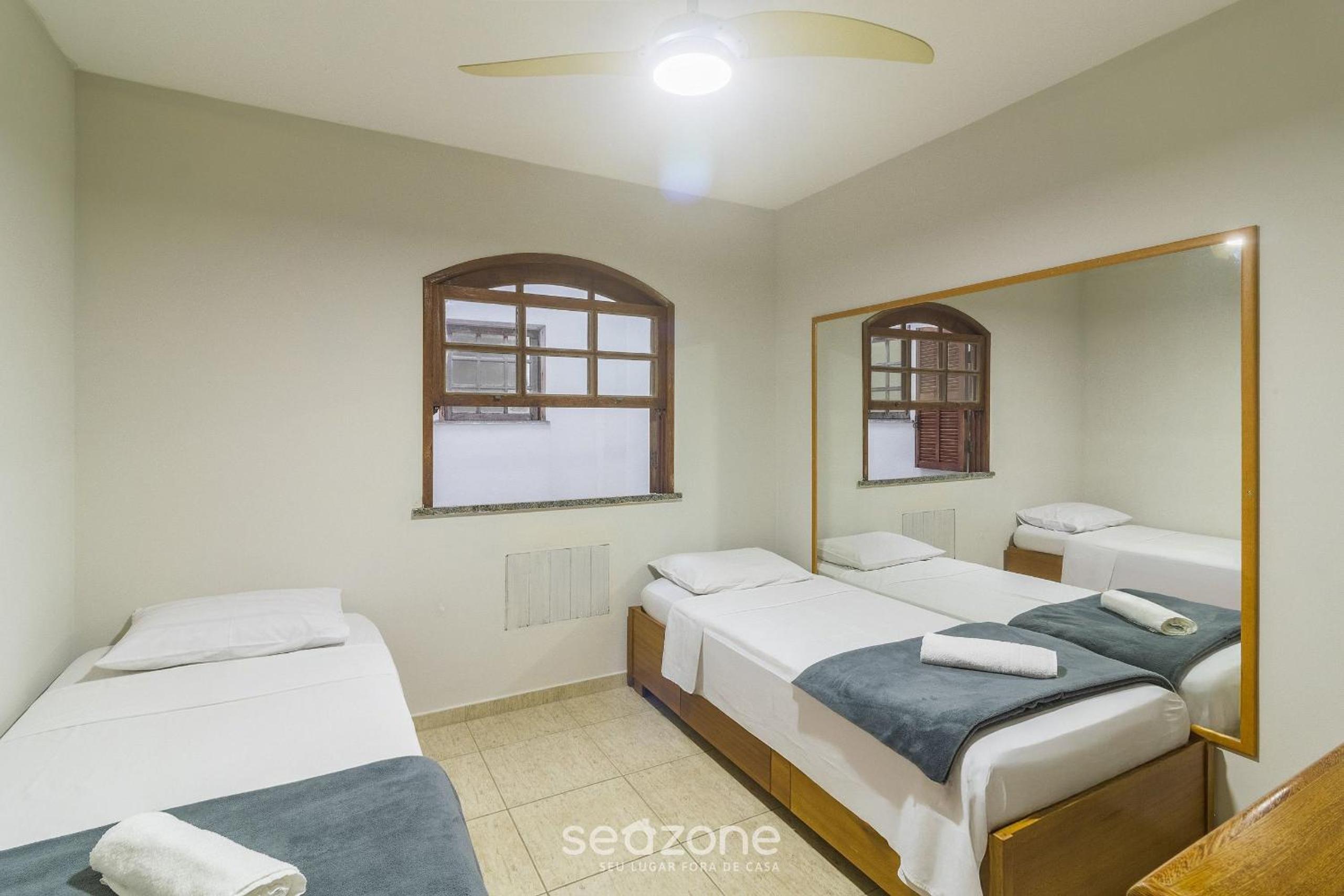 4BR House in Condo w/ Pool NAT0202