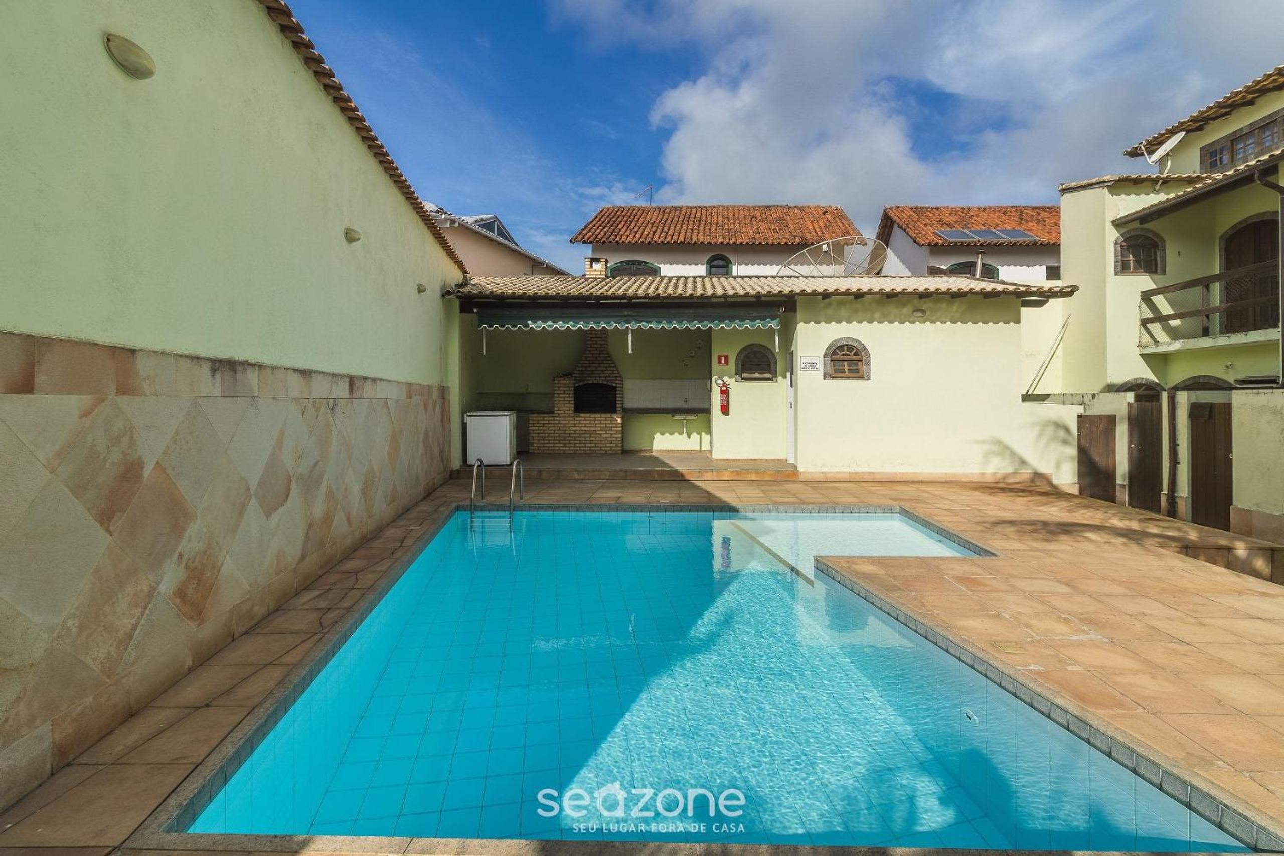 4BR House in Condo w/ Pool NAT0202