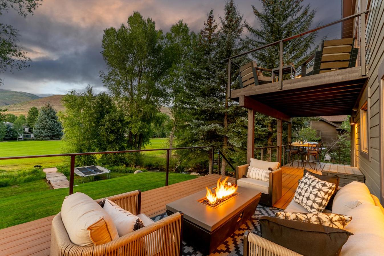 Stonecreek Summit 6BR LUXE Retreat with Hot Tub