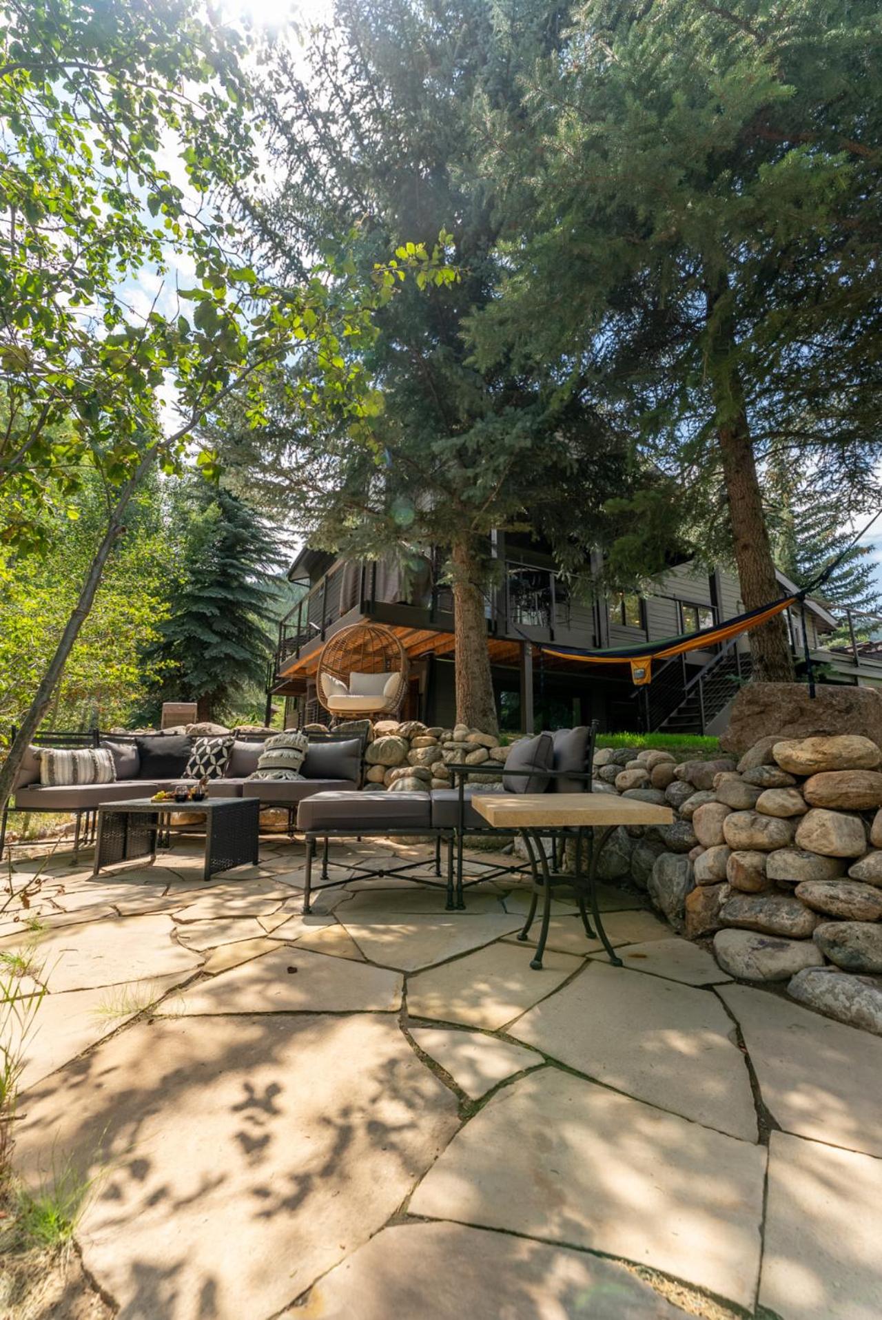 Stonecreek Summit 6BR LUXE Retreat with Hot Tub