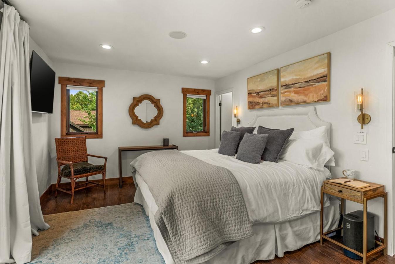 Stonecreek Summit 6BR LUXE Retreat with Hot Tub