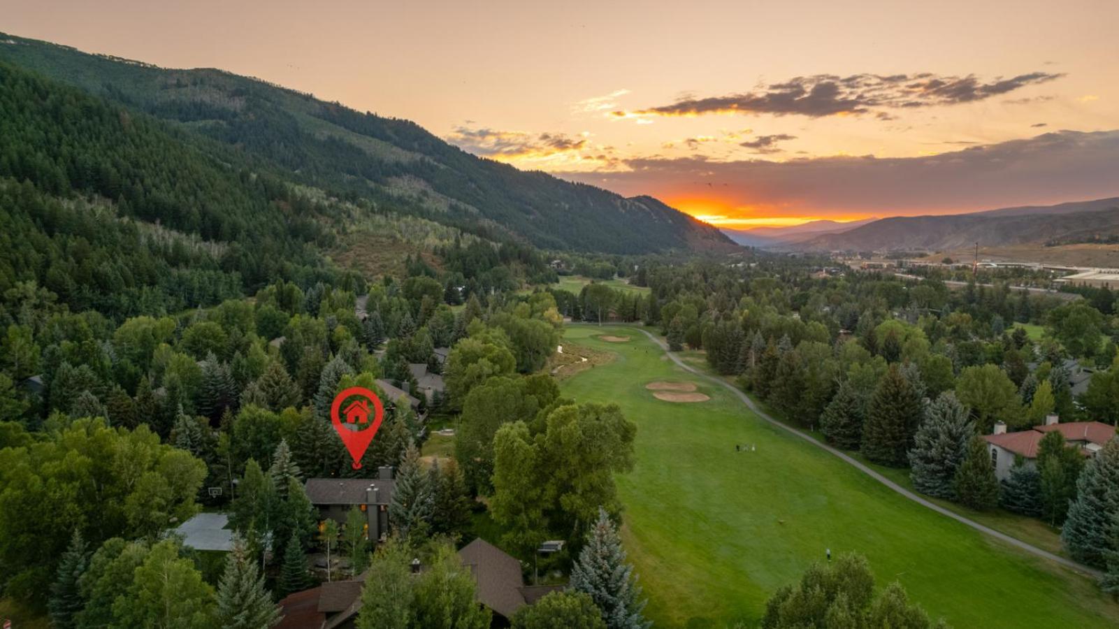 Stonecreek Summit 6BR LUXE Retreat with Hot Tub
