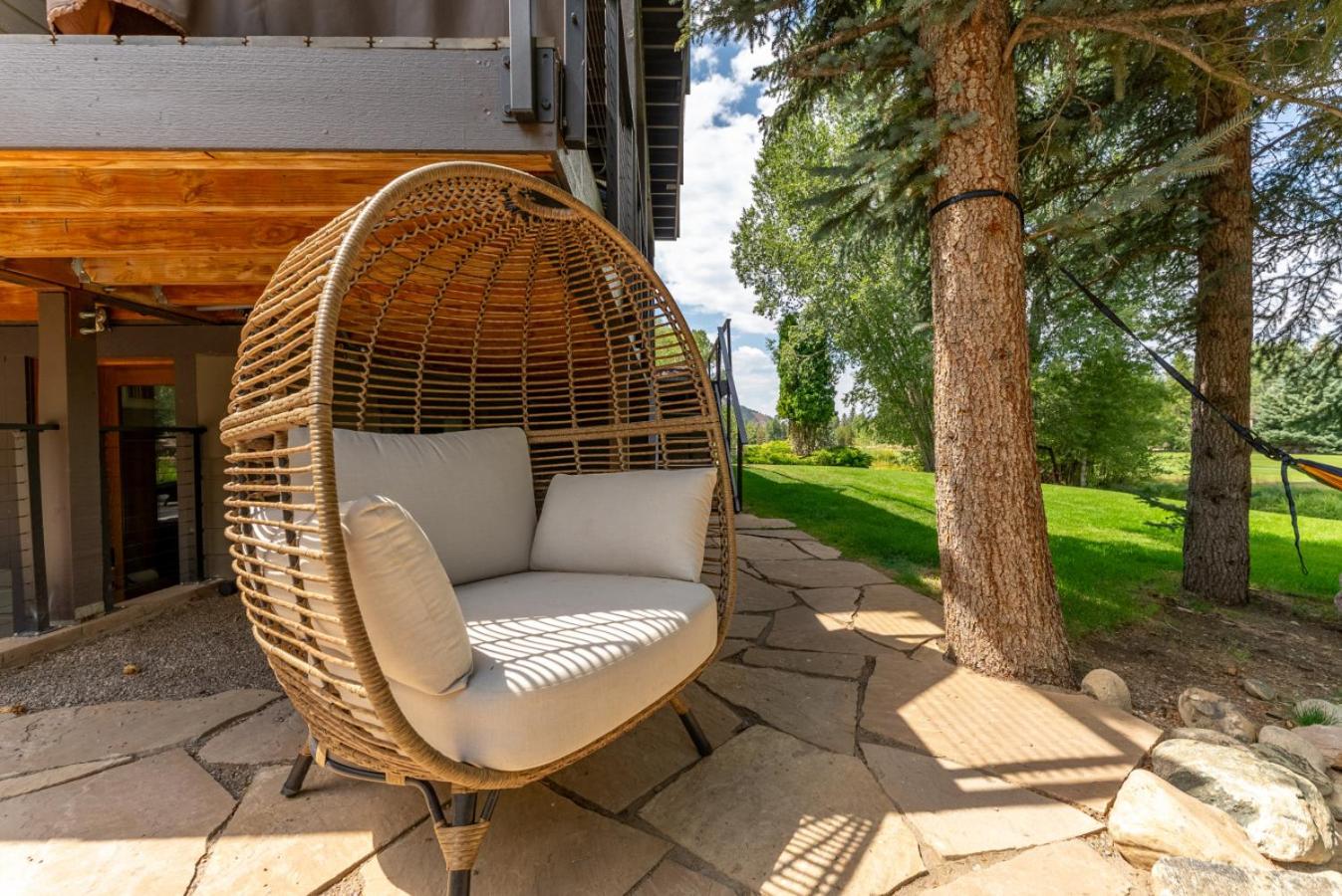 Stonecreek Summit 6BR LUXE Retreat with Hot Tub