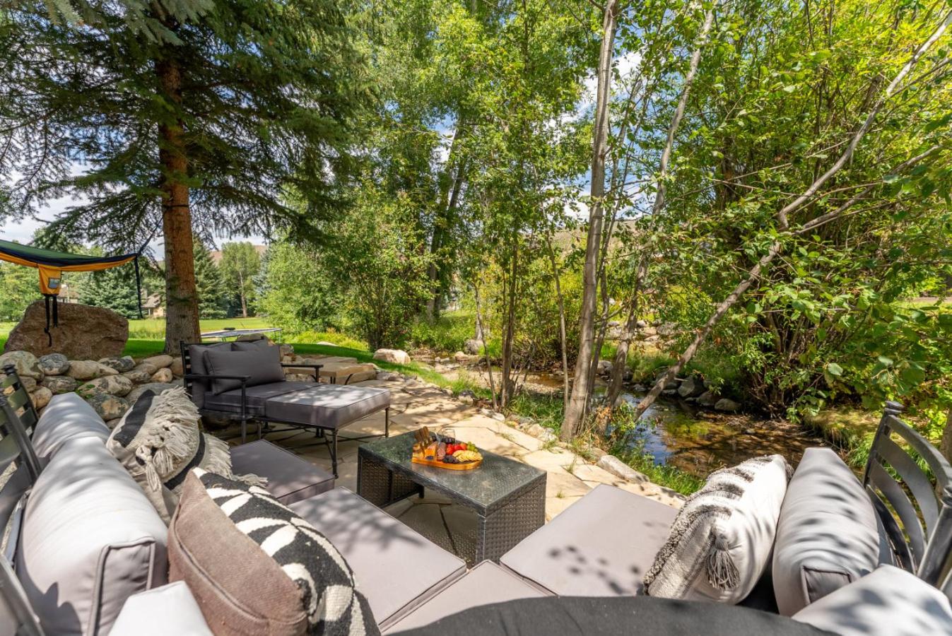 Stonecreek Summit 6BR LUXE Retreat with Hot Tub