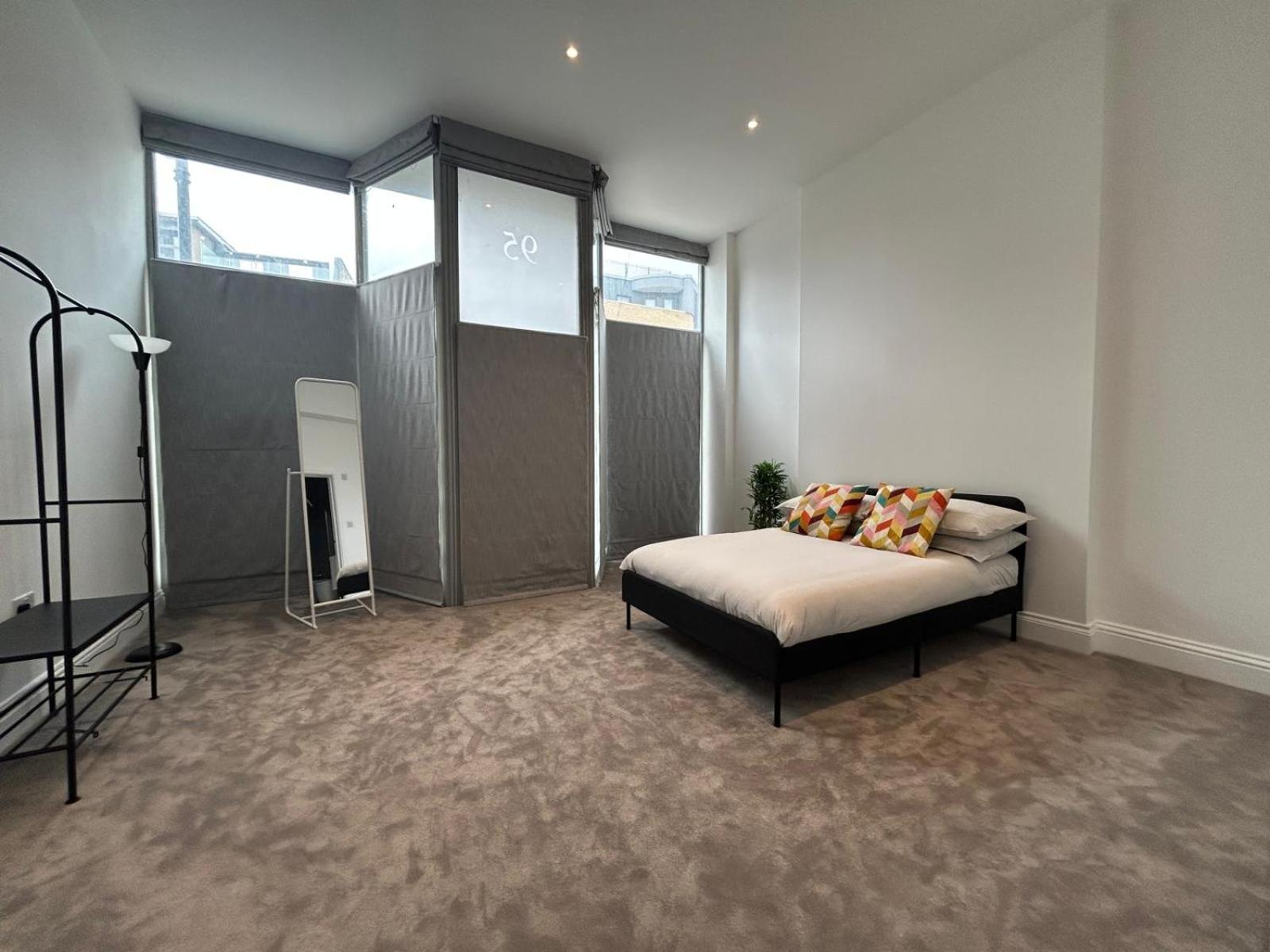 Luxury Apartment in London
