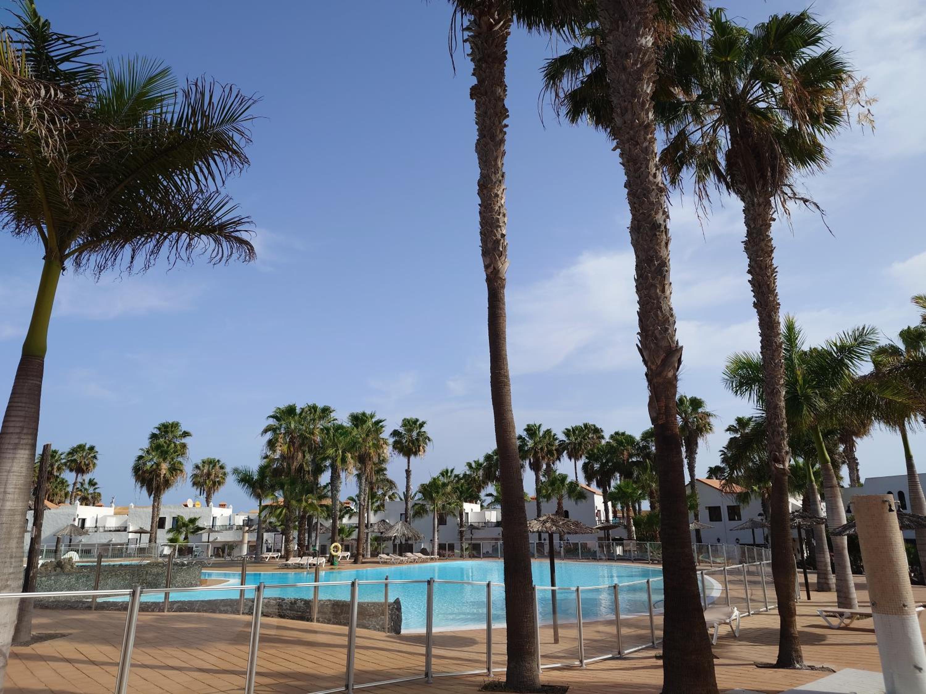 Corralejo Oasis Duna Casa 3P is Premium Adults-Only Apartment with Panoramic Pool View