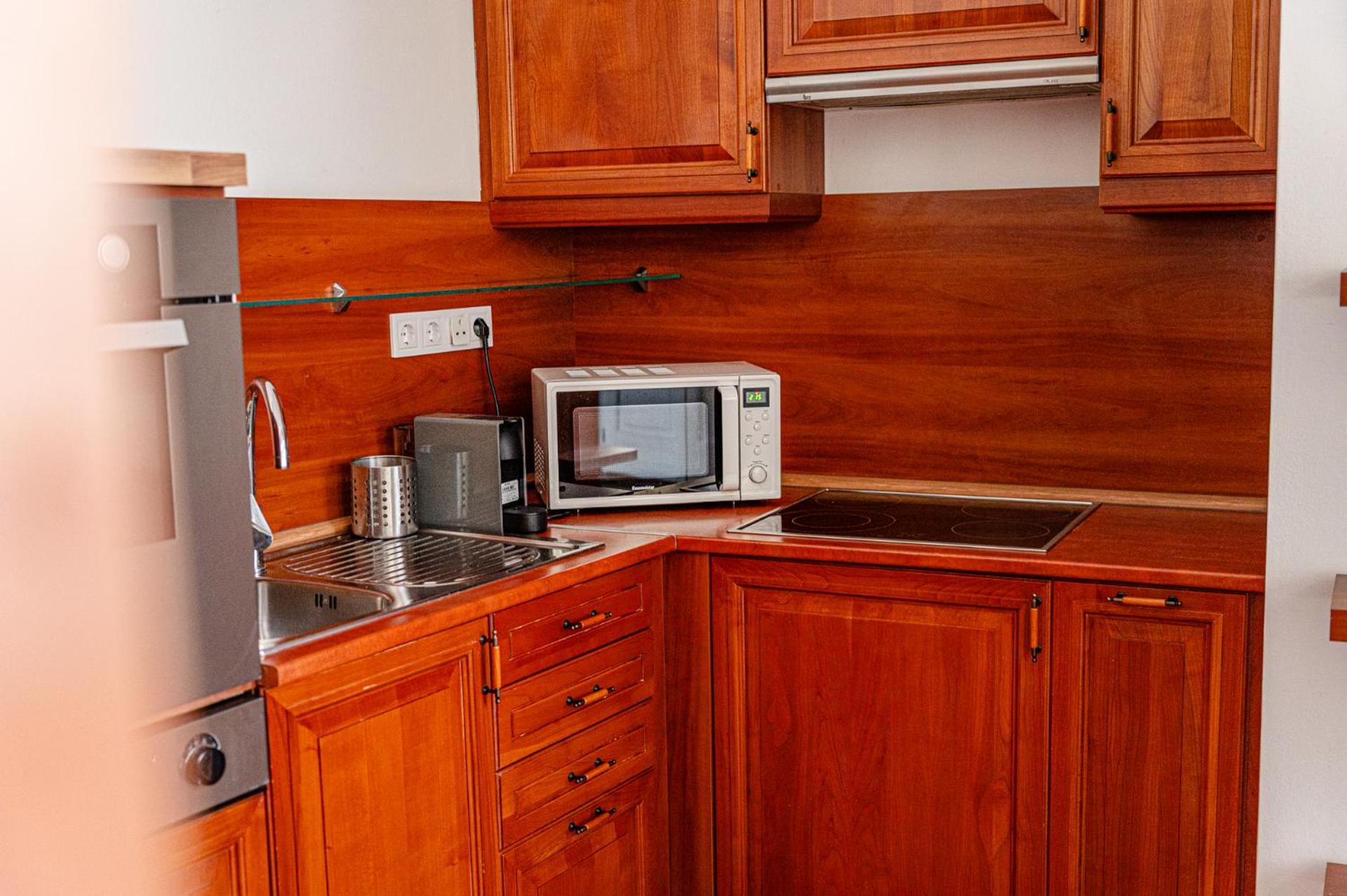 Budapest Classic Charm 2BR Cornertub SmartTV