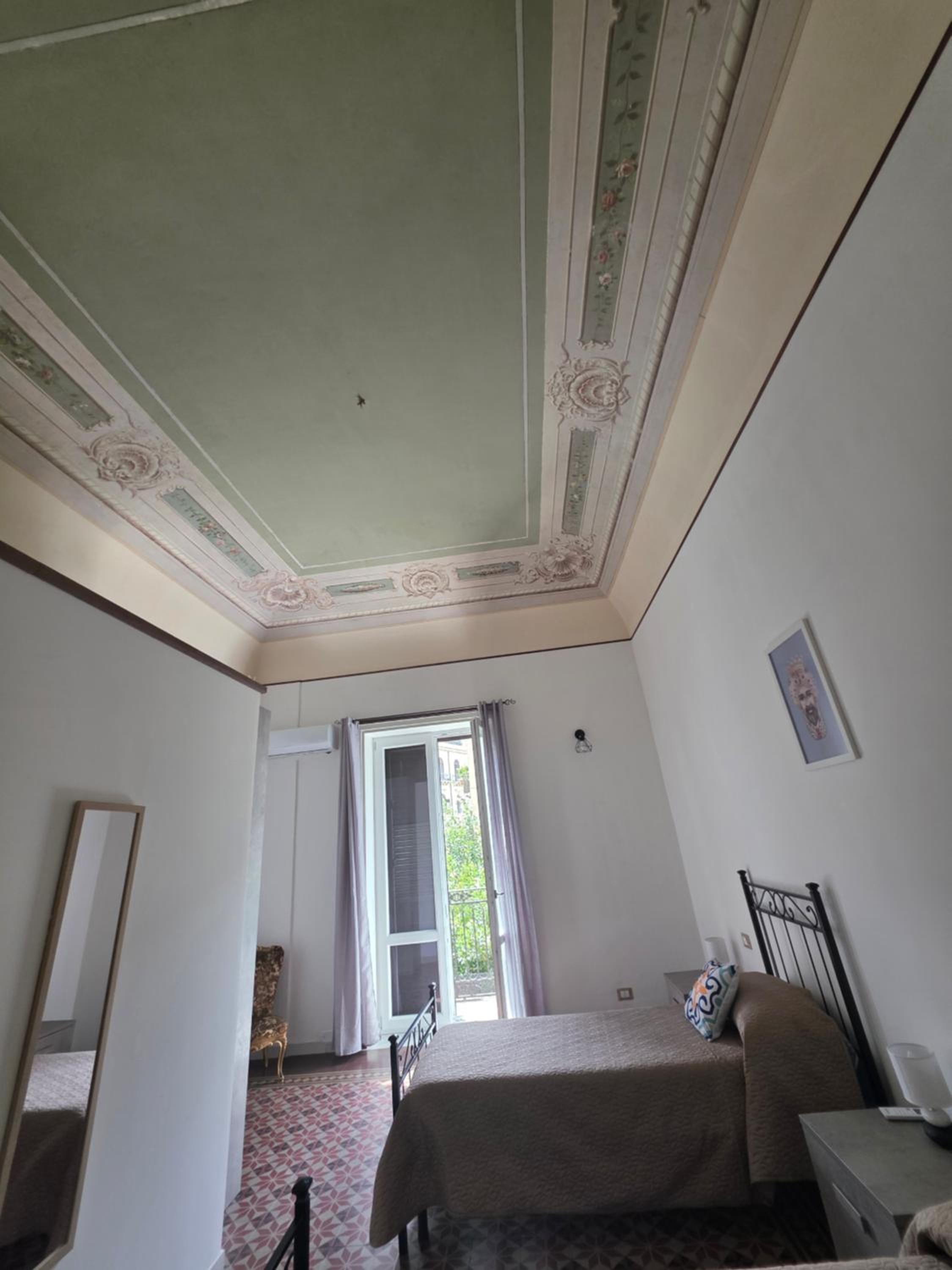 Vivaldi Holidays Historic house in the center of Palermo