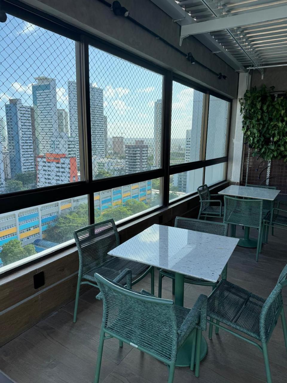 Flat em Boa Viagem - AP1006 Rooftop470