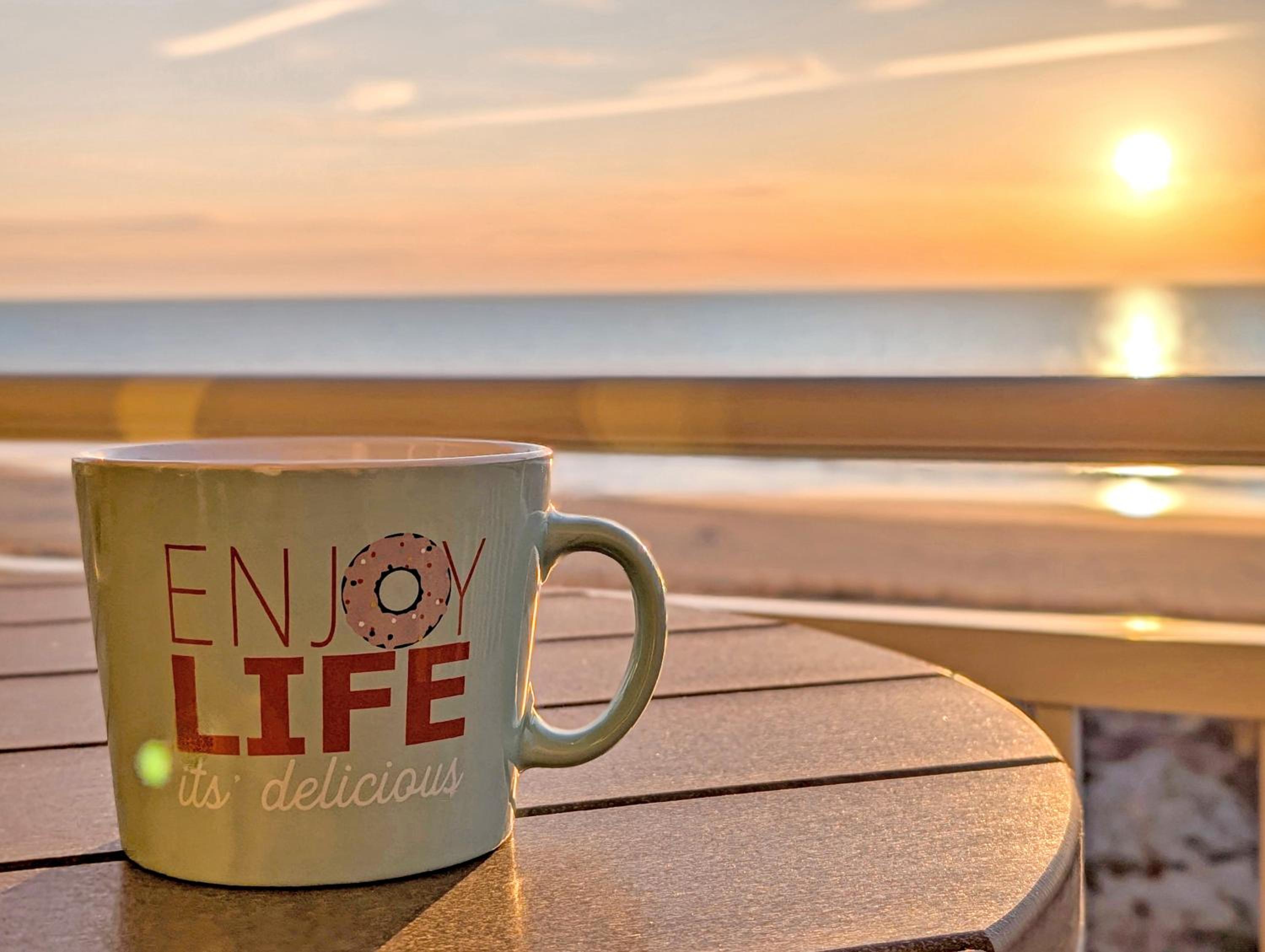 BeachBox I - The One with Incredible Sunrises - Couple's Retreat - East Winds 202