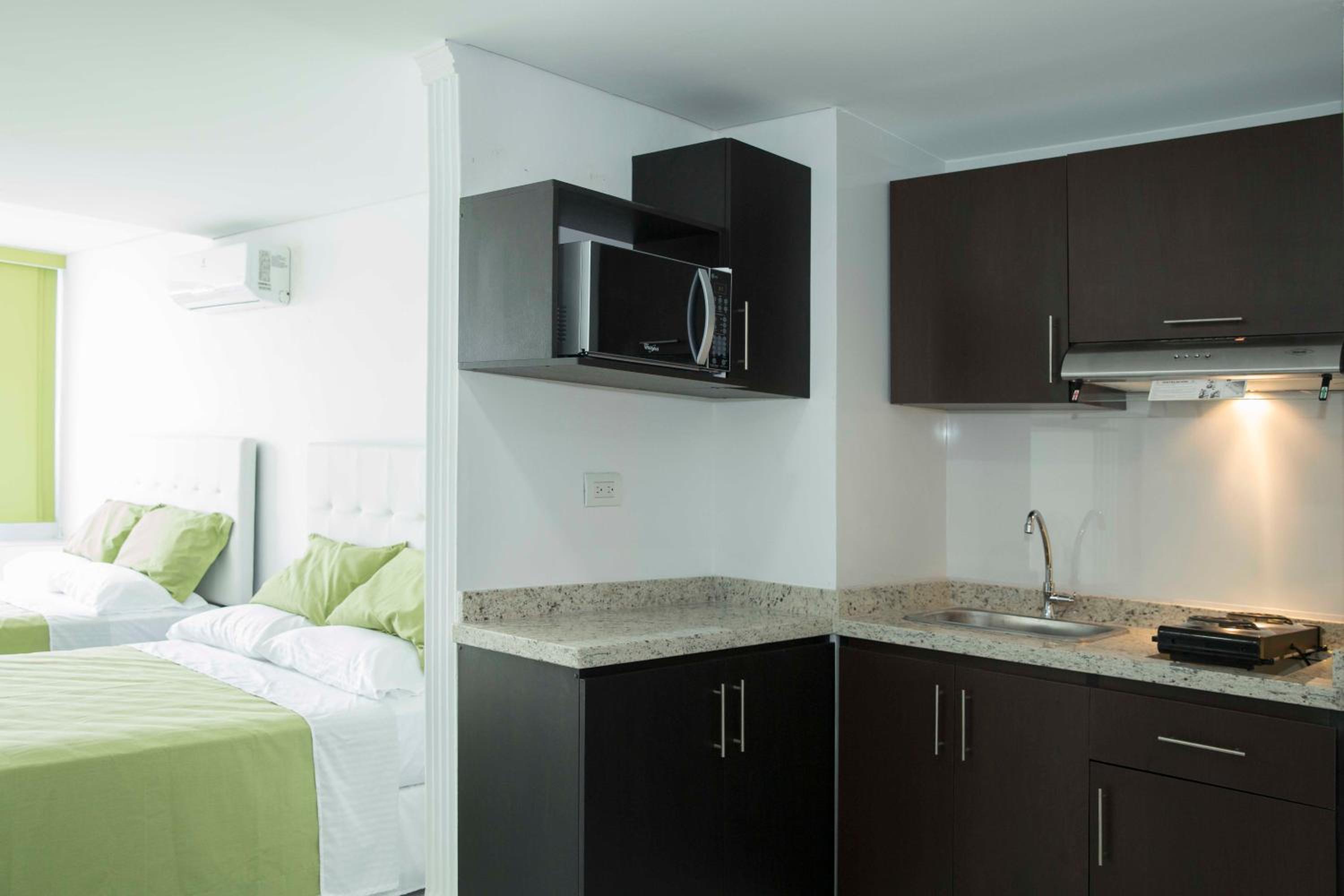 Apartamento 1904 El Laguito view 2