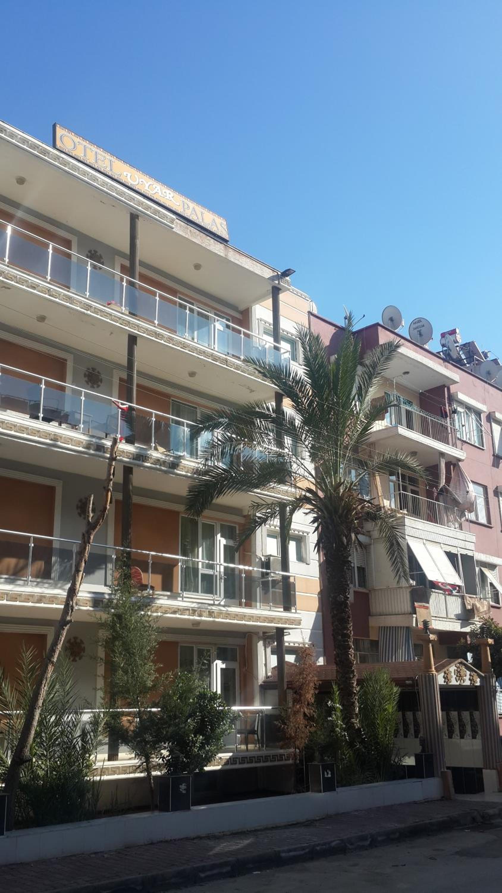 Uyar Palace