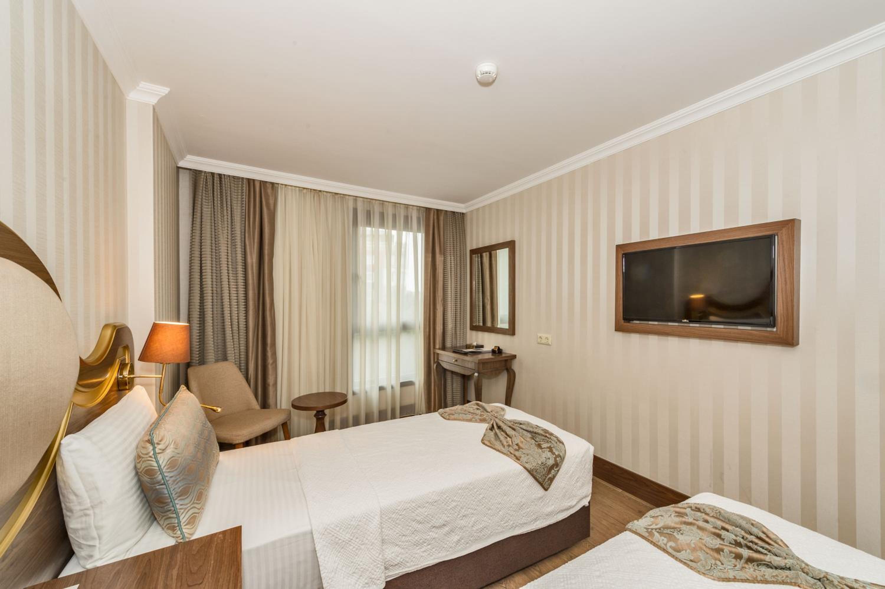 The Central Otel - Image 40