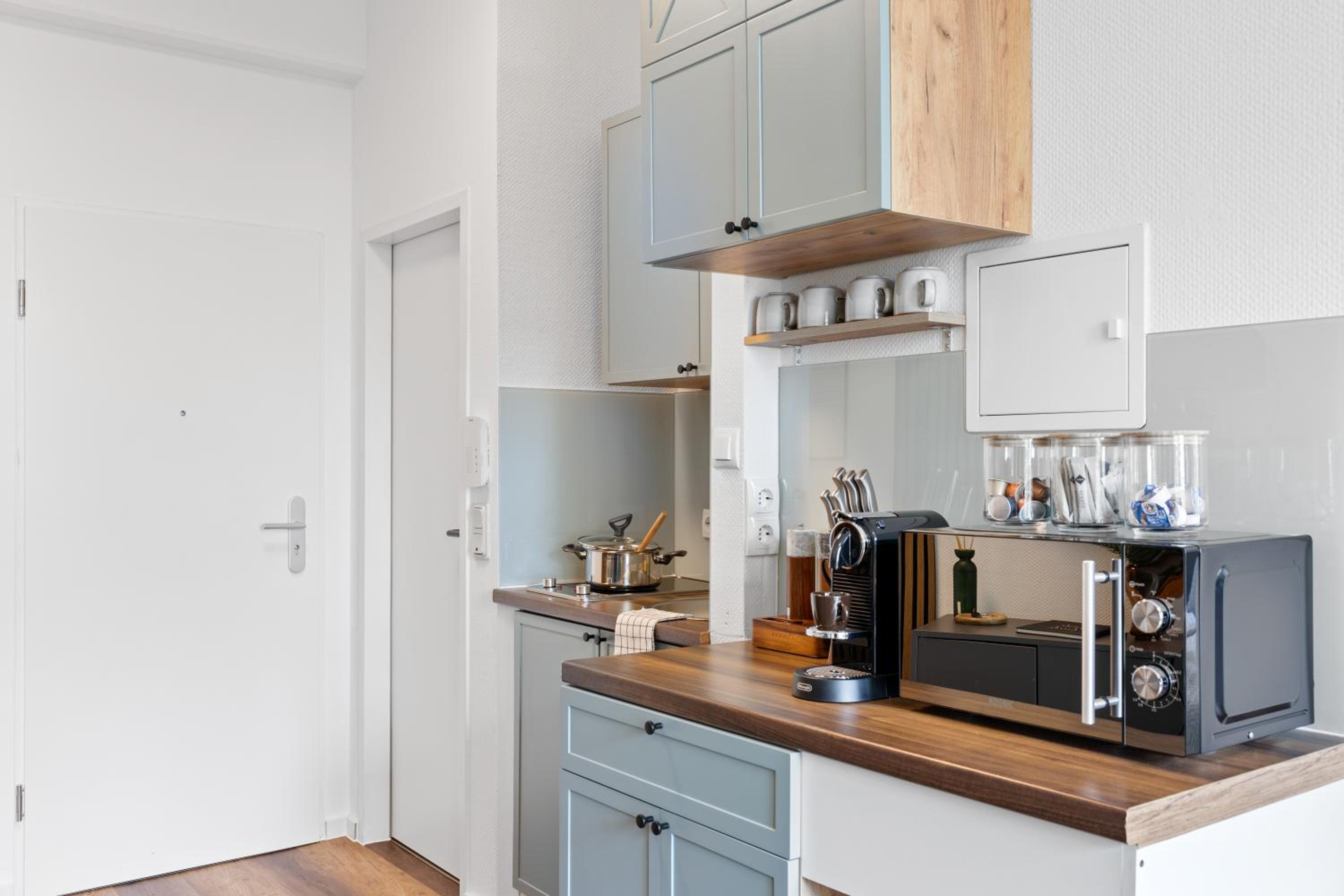 Penthouse Apartment - 10 min to Cologne & Parking