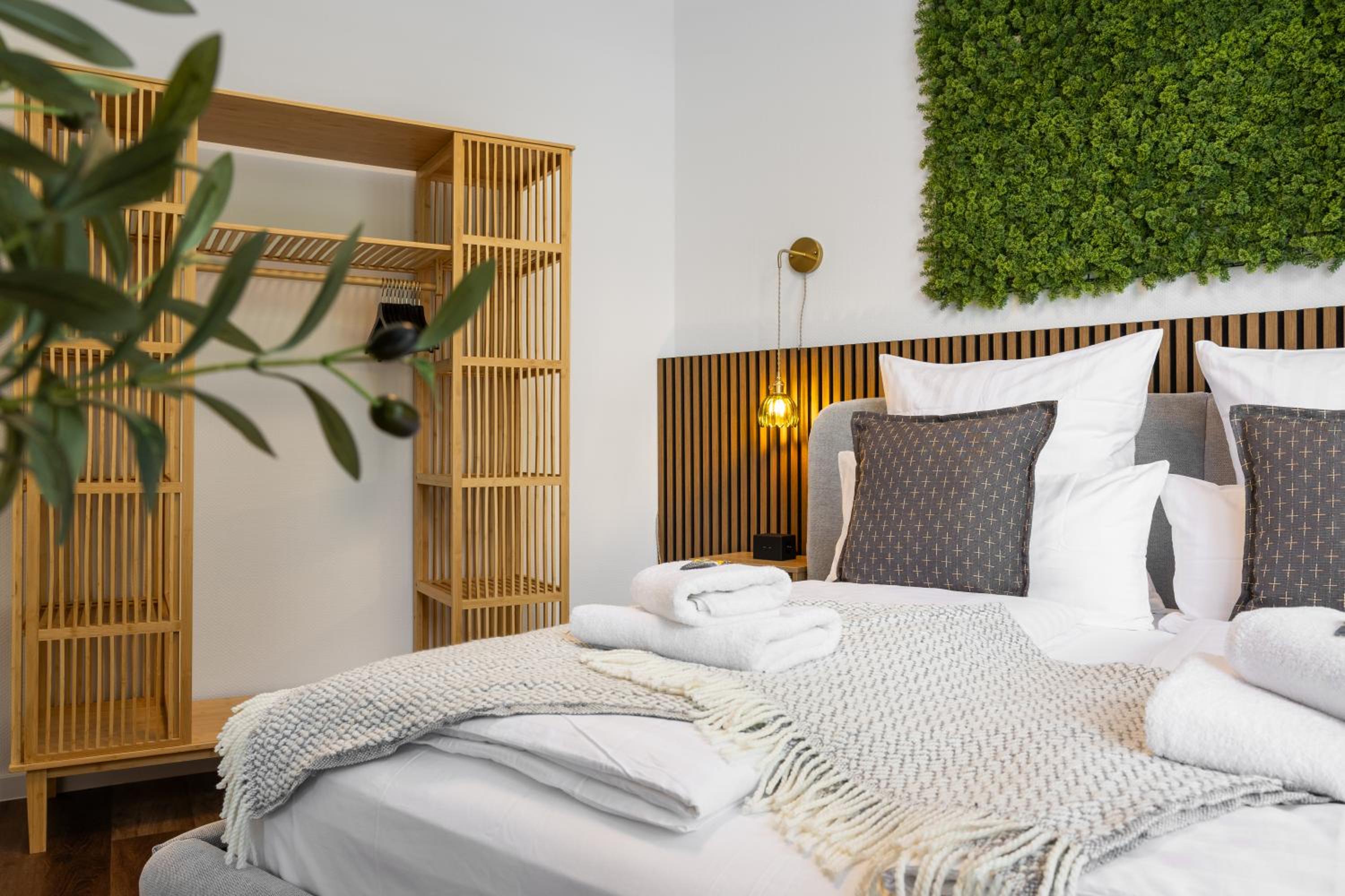 Penthouse Apartment - 10 min to Cologne & Parking
