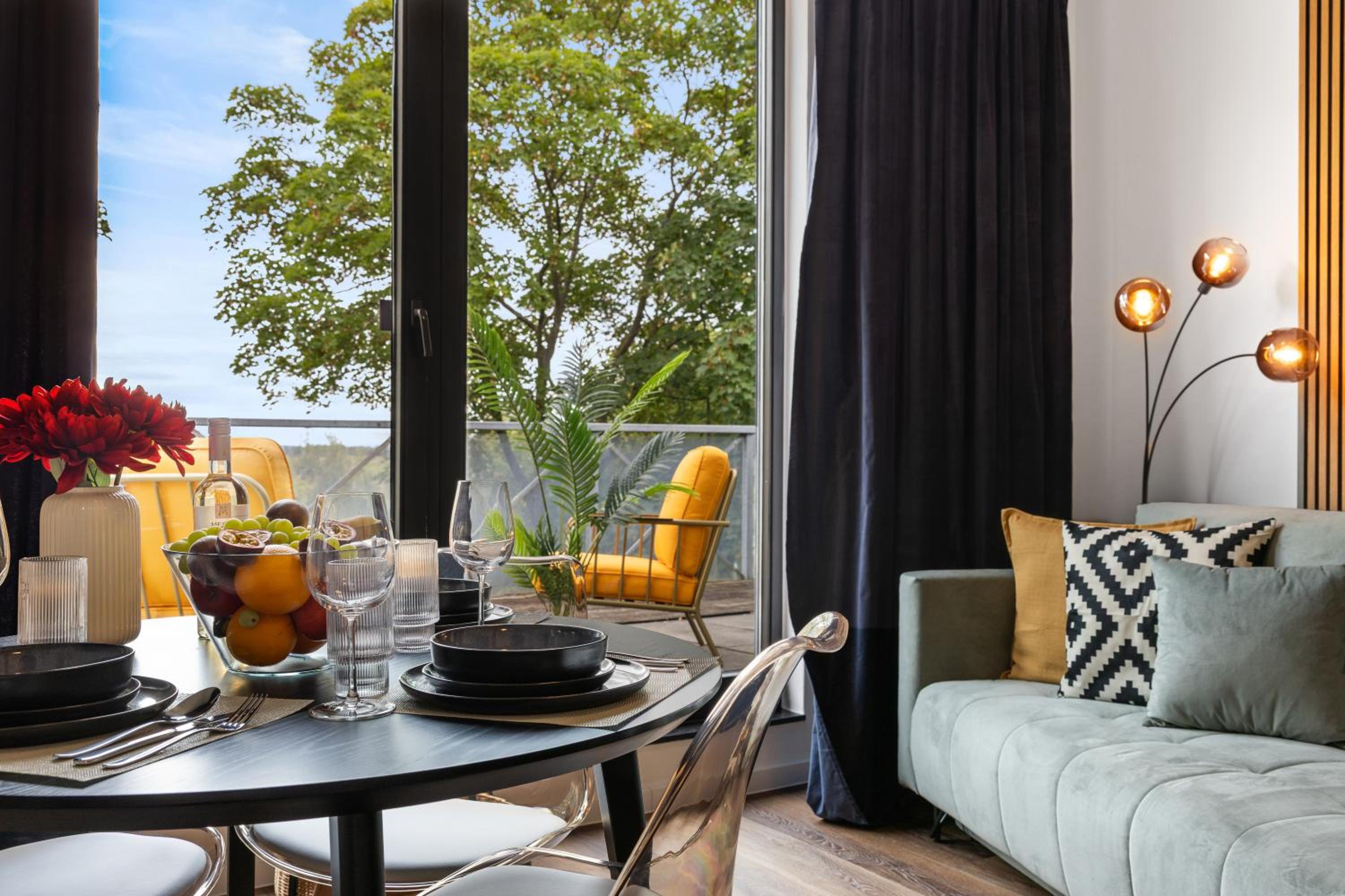 Penthouse Apartment - 10 min to Cologne & Parking
