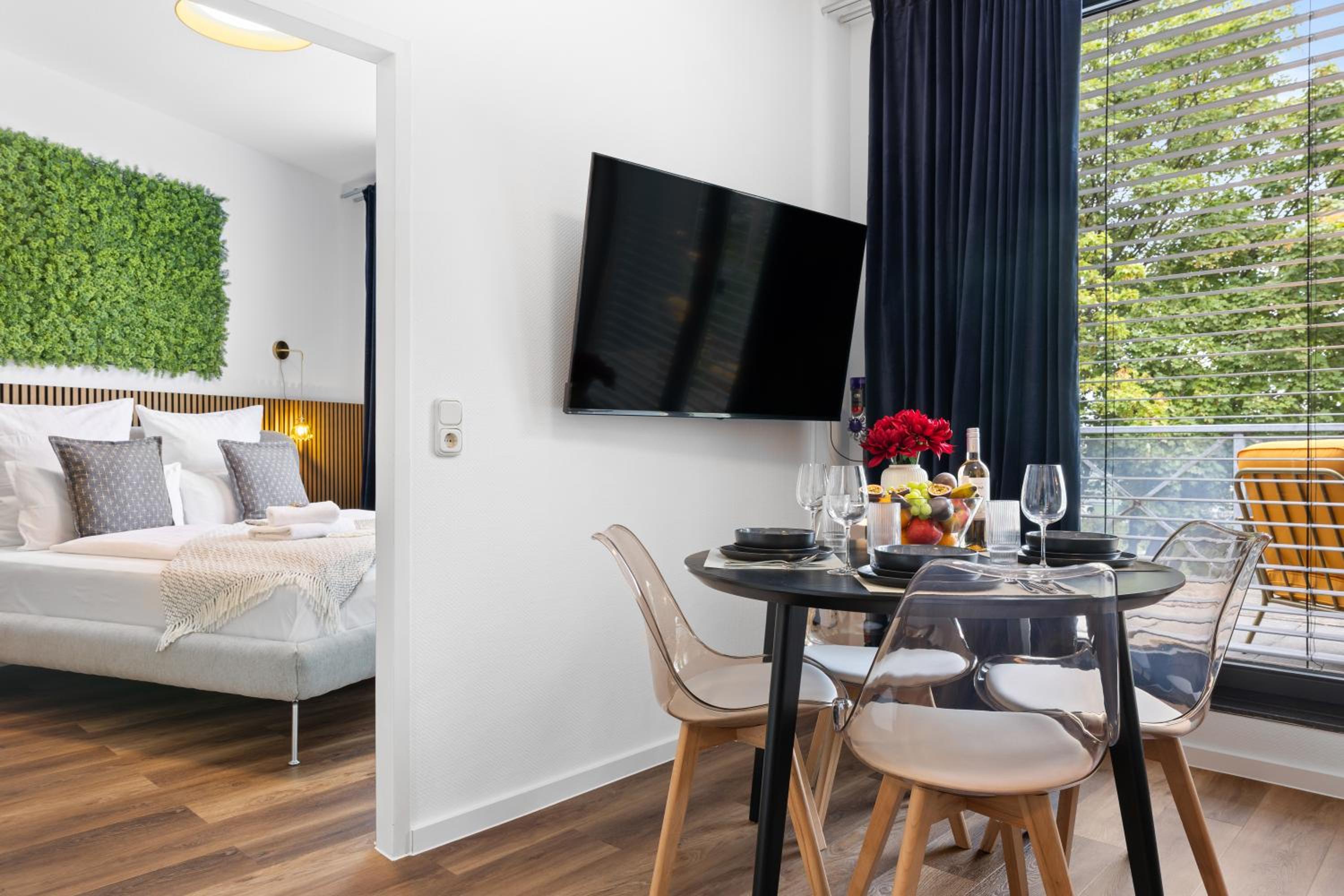 Penthouse Apartment - 10 min to Cologne & Parking