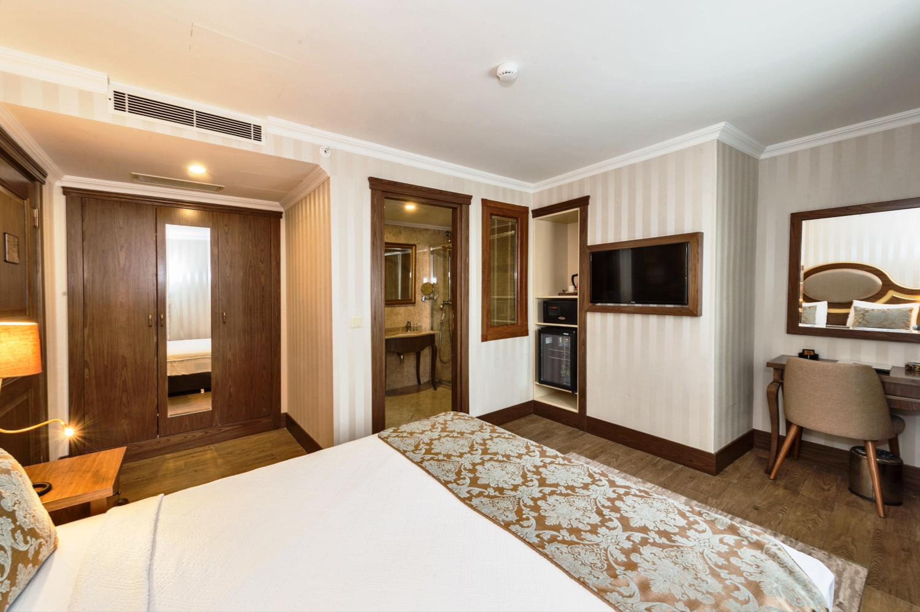 The Central Otel - Image 10